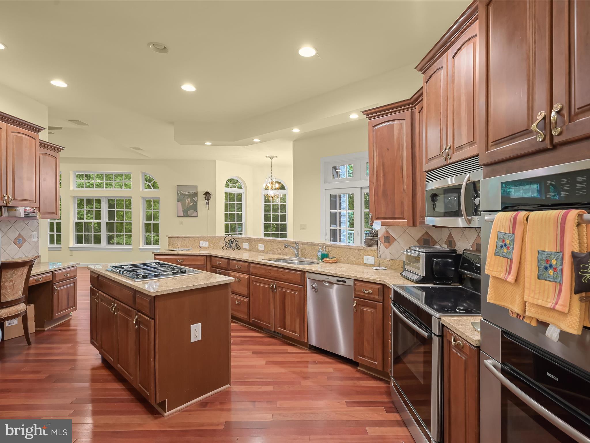 MEADOWOOD - Residential