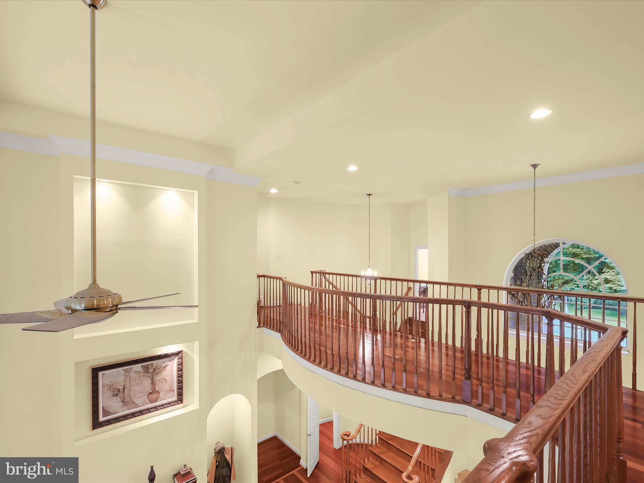 MEADOWOOD - Residential