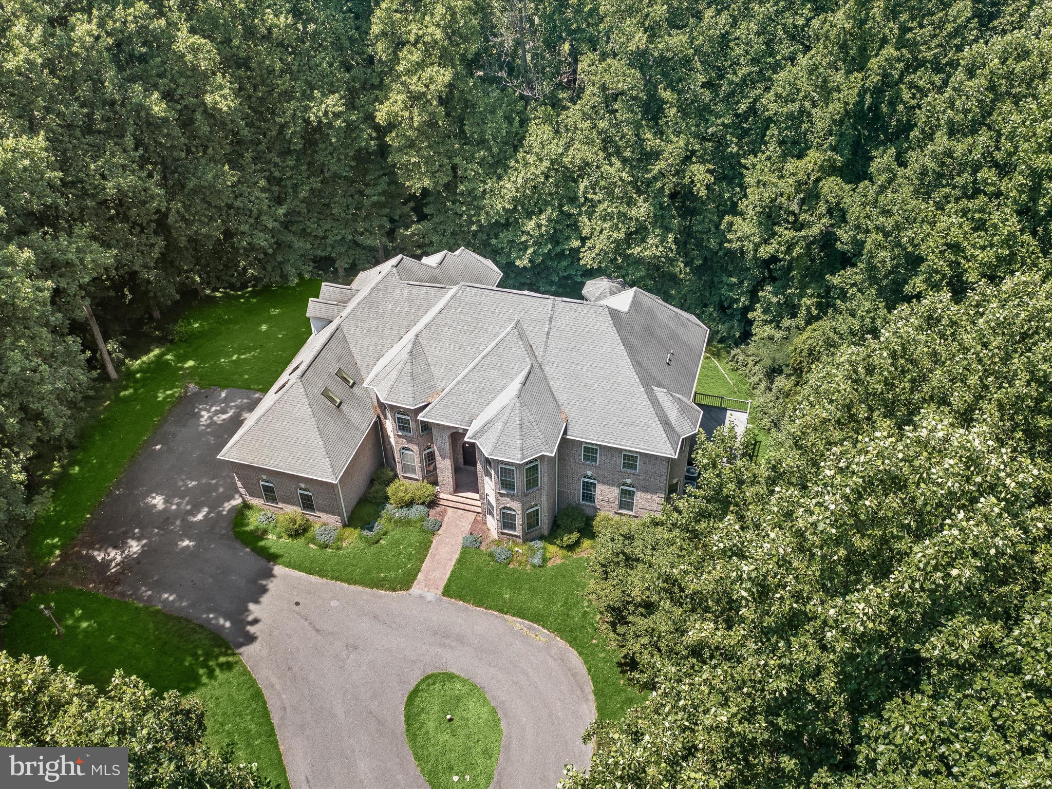 MEADOWOOD - Residential