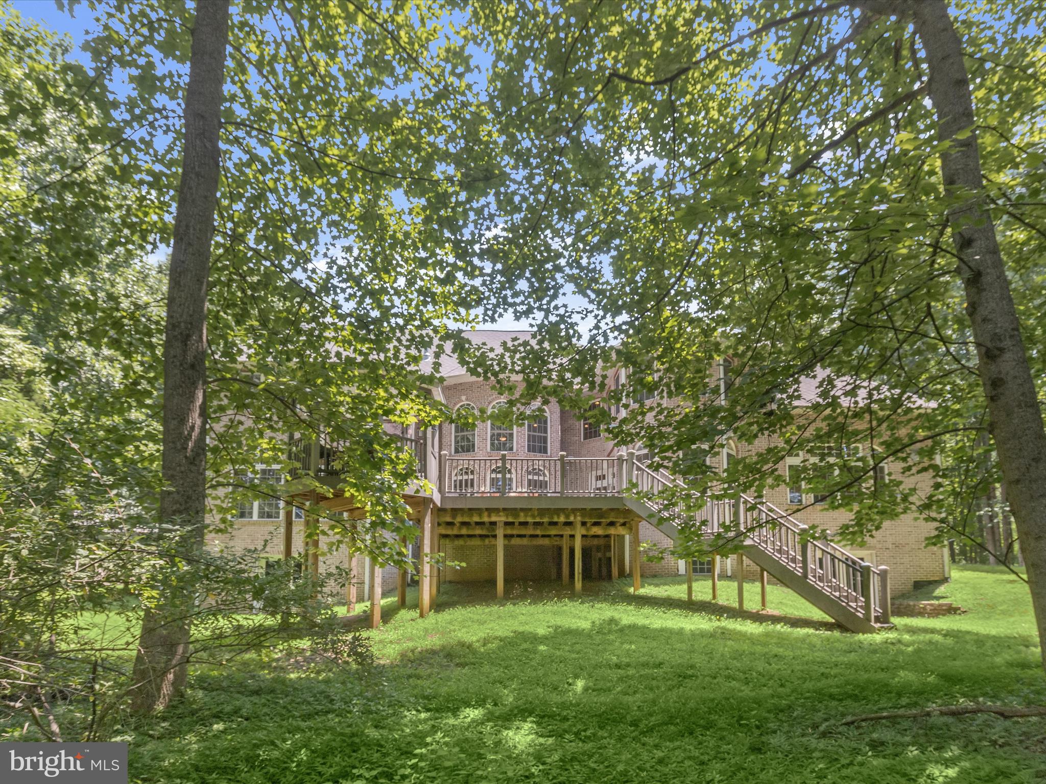 MEADOWOOD - Residential