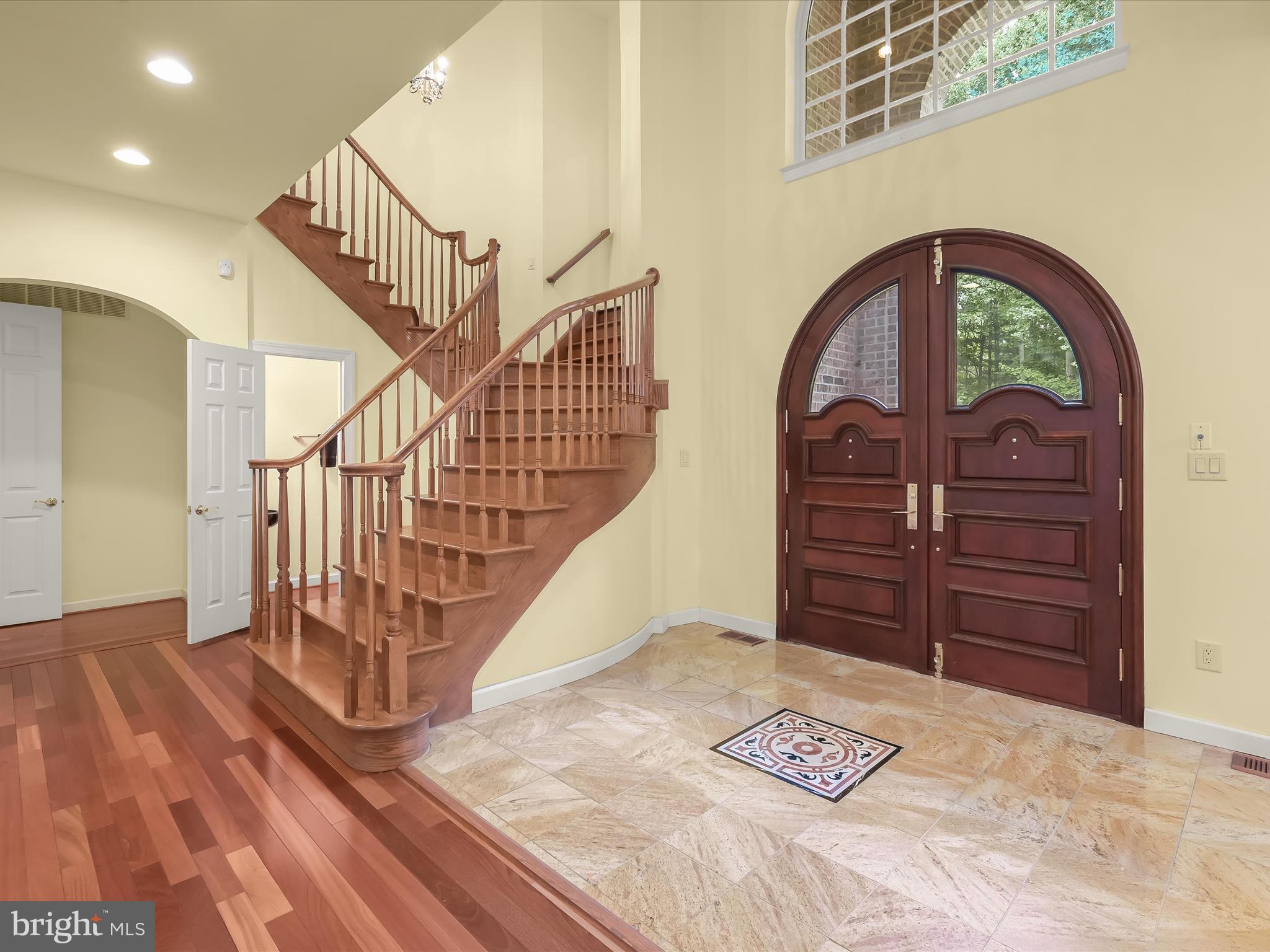 MEADOWOOD - Residential