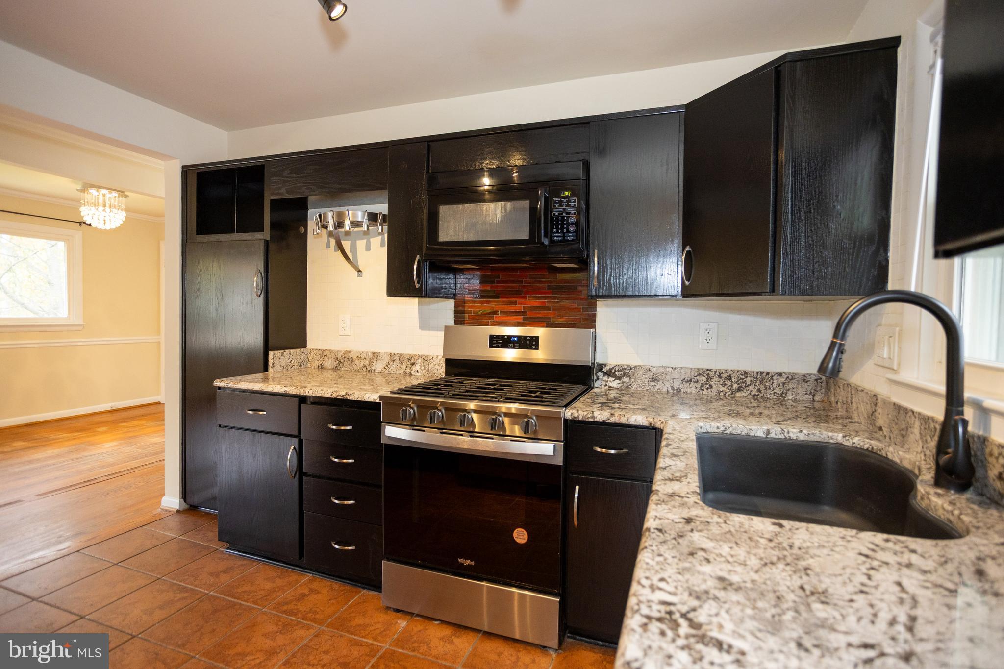 RIDGE VIEW ESTATES - Residential Lease