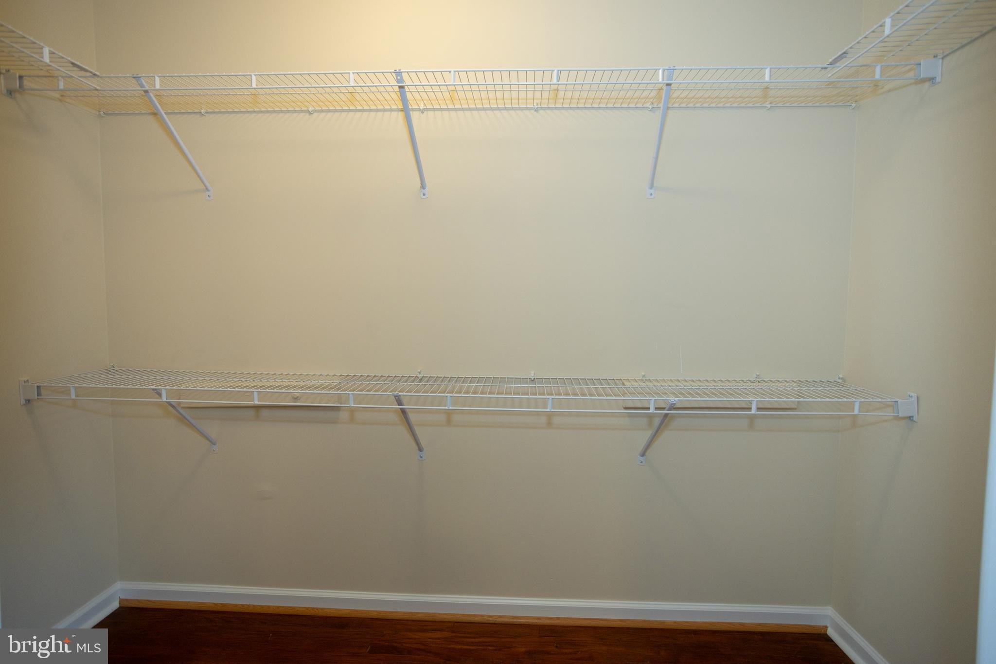 RIDGE VIEW ESTATES - Residential Lease