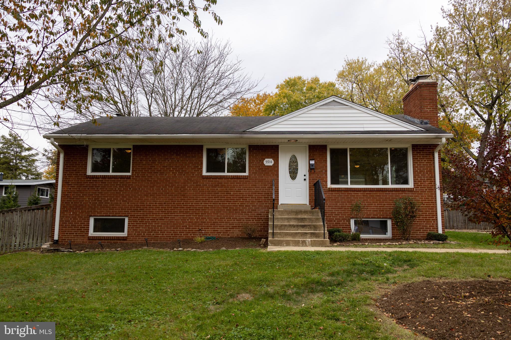 RIDGE VIEW ESTATES - Residential Lease