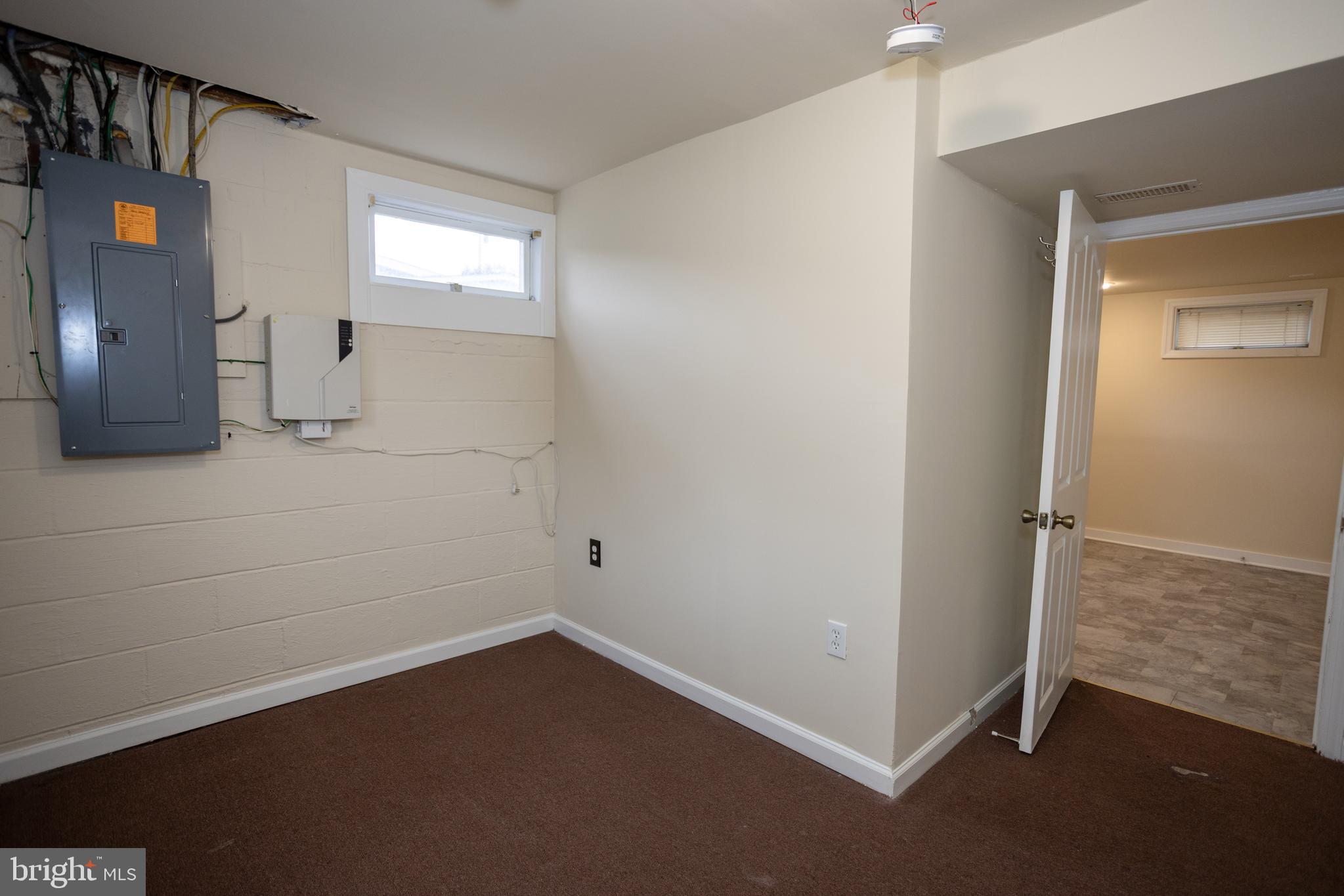 RIDGE VIEW ESTATES - Residential Lease