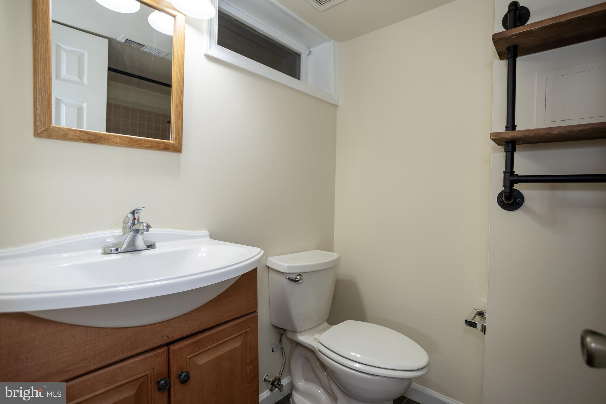 RIDGE VIEW ESTATES - Residential Lease