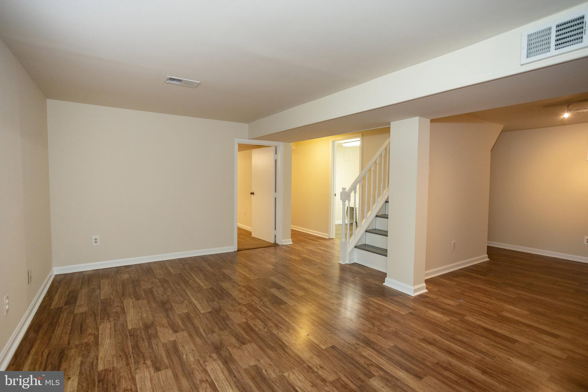 RIDGE VIEW ESTATES - Residential Lease