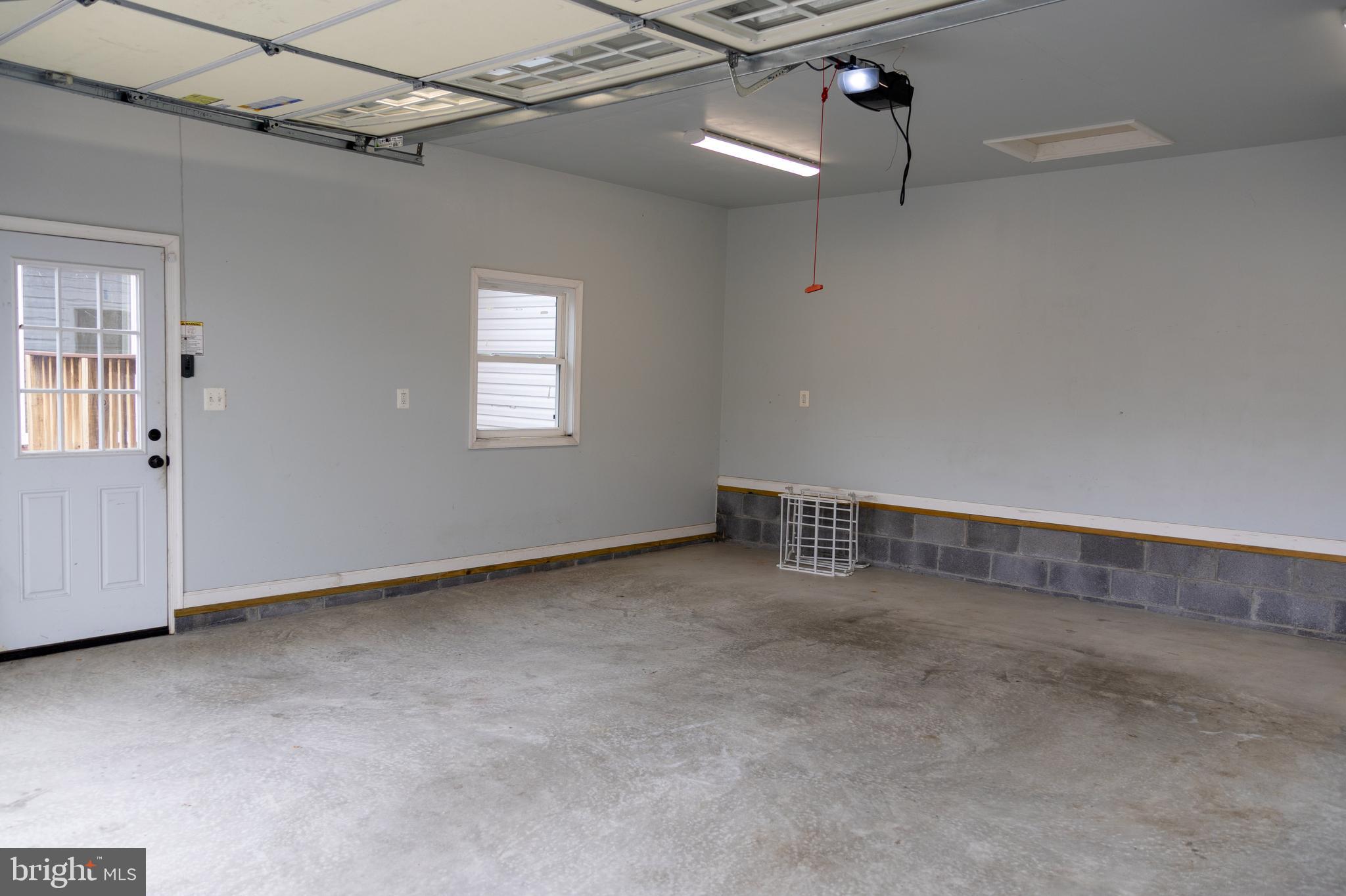 RIDGE VIEW ESTATES - Residential Lease