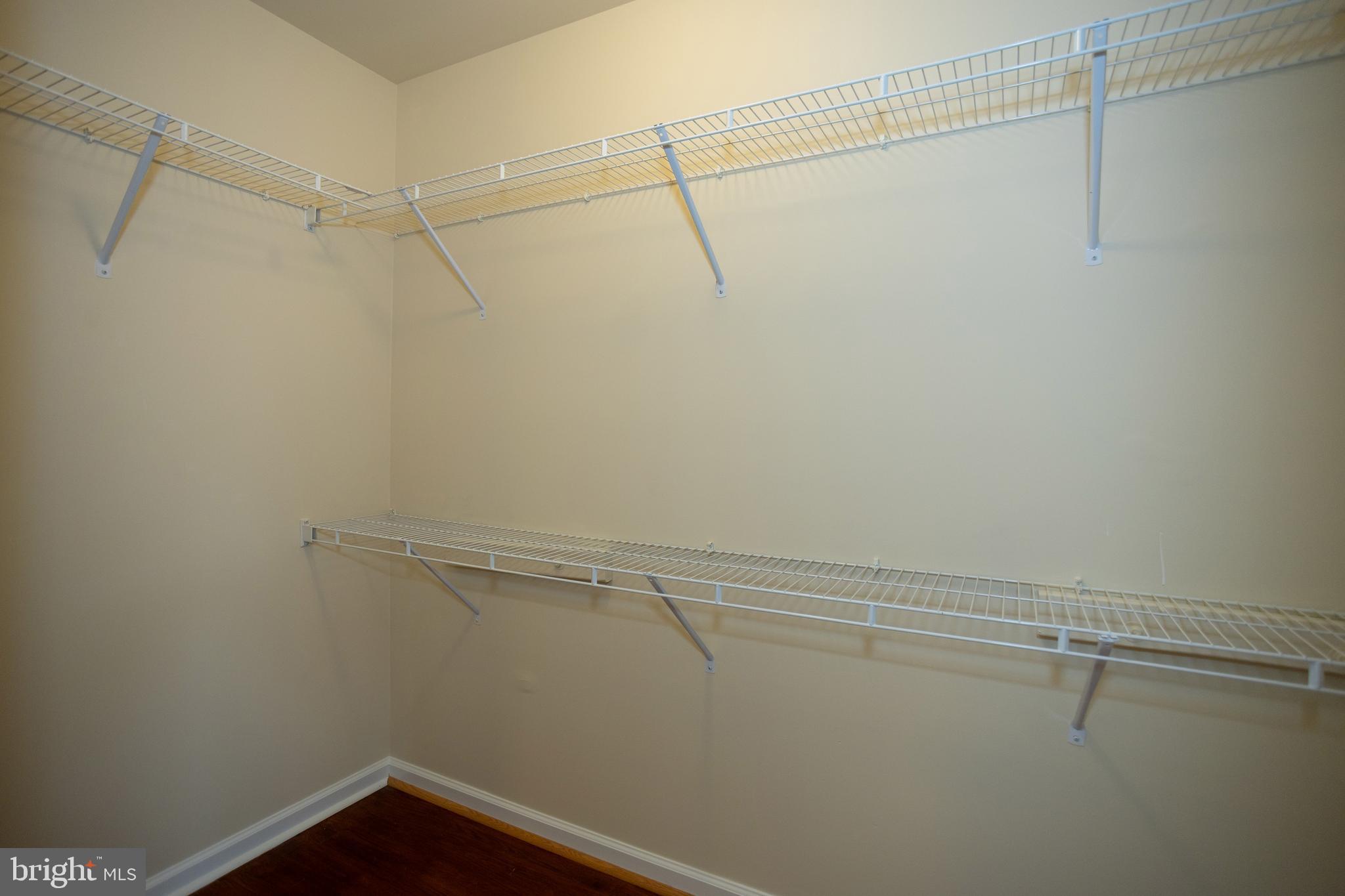 RIDGE VIEW ESTATES - Residential Lease