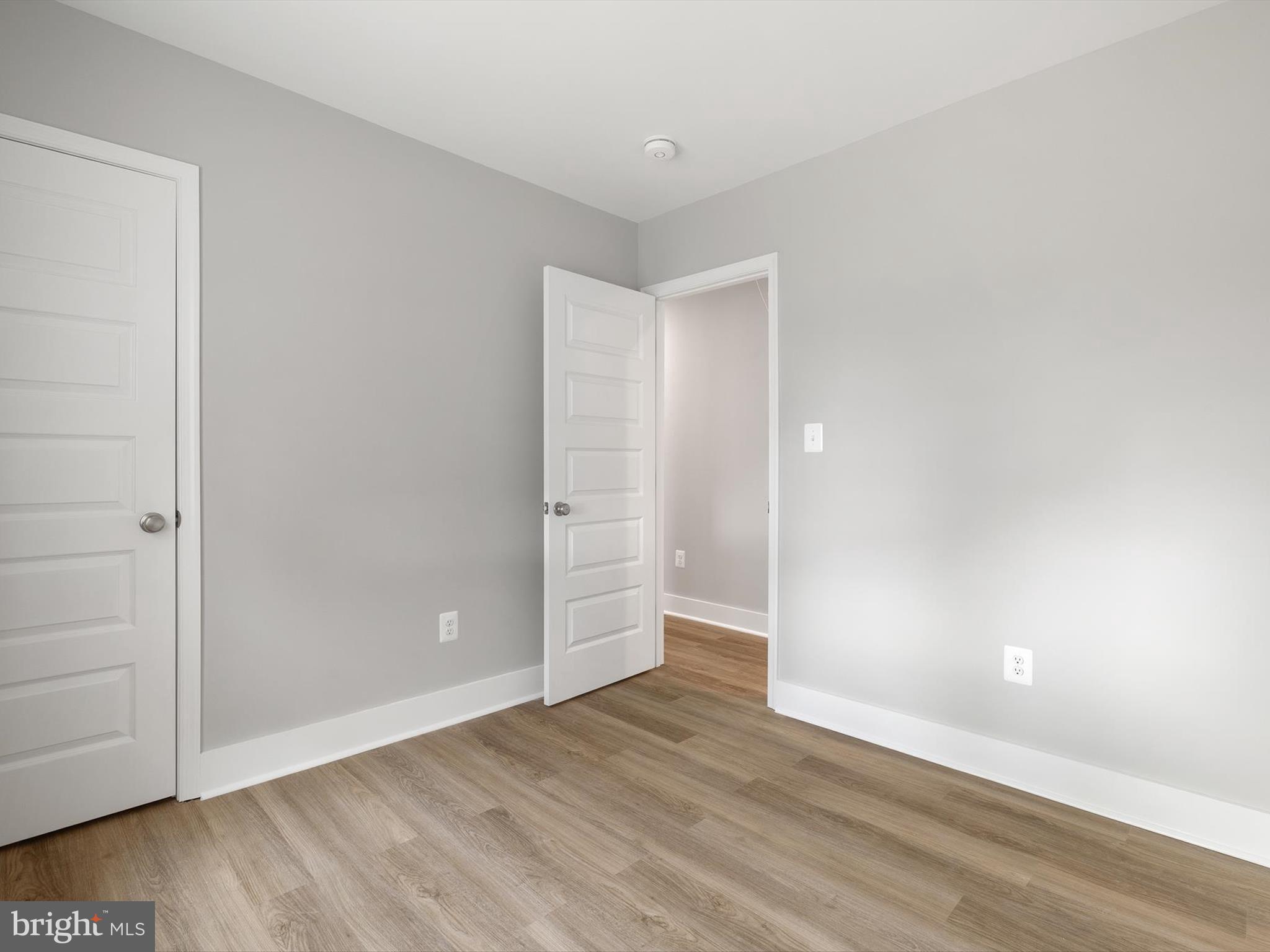 GORDONS CORNER - Residential