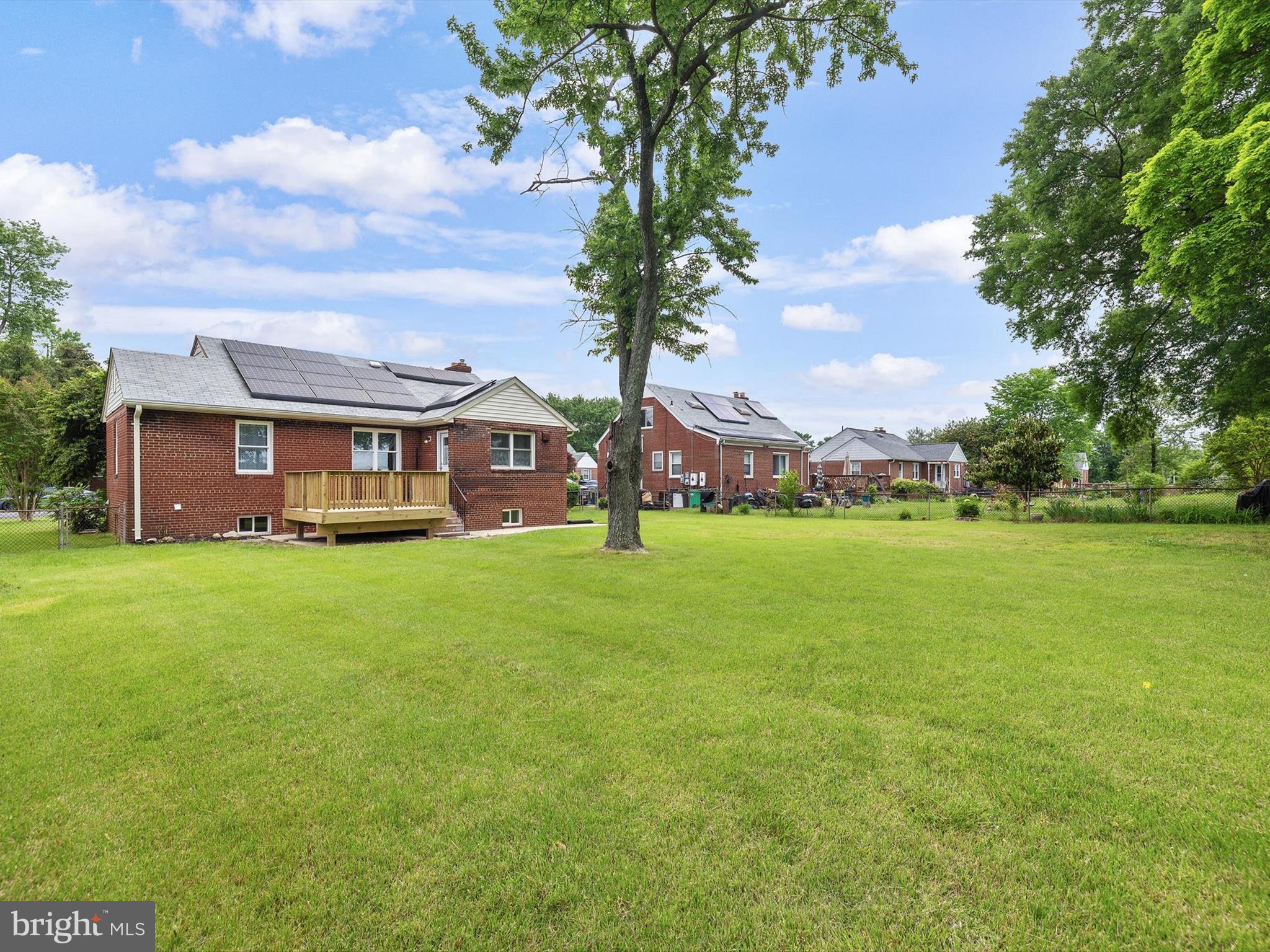 GORDONS CORNER - Residential