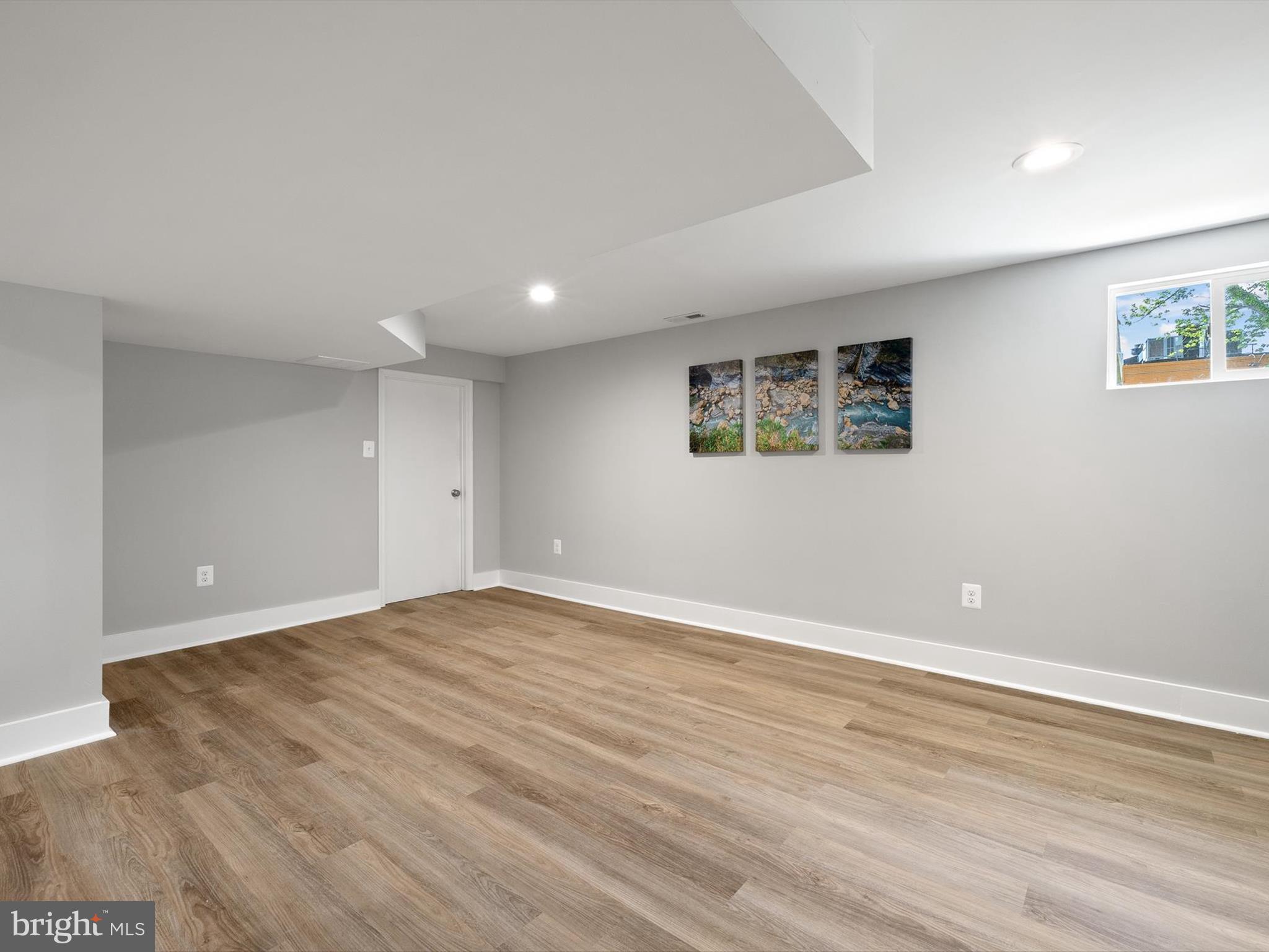 GORDONS CORNER - Residential