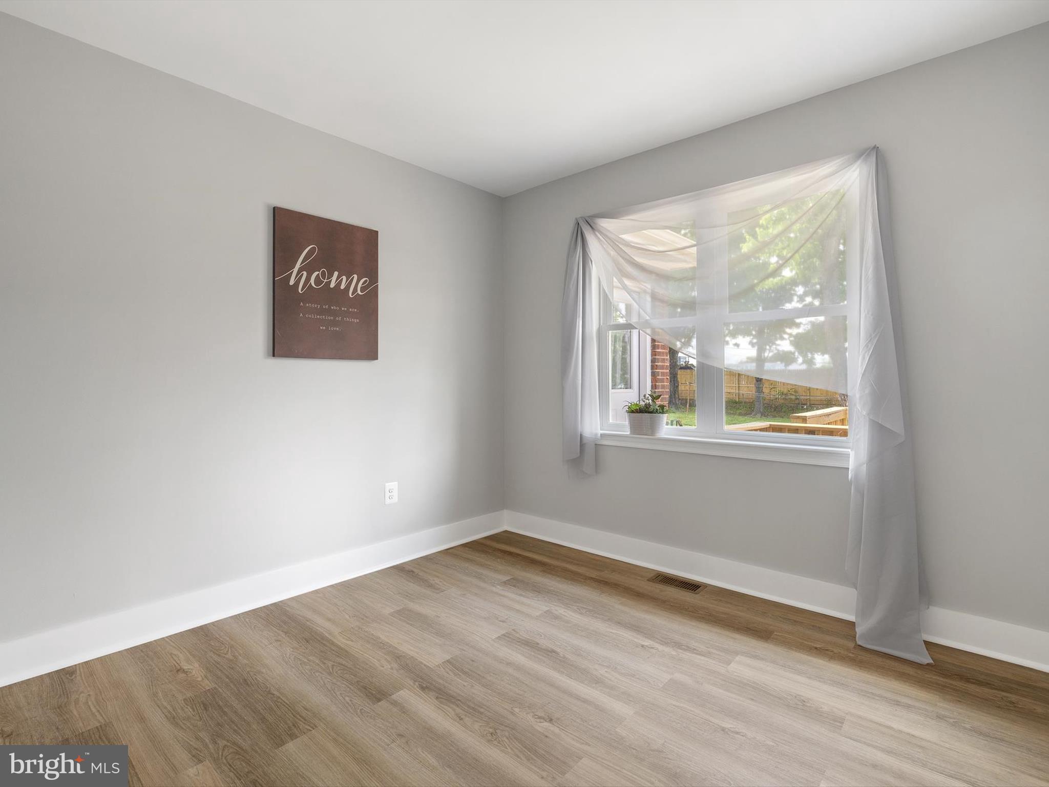 GORDONS CORNER - Residential