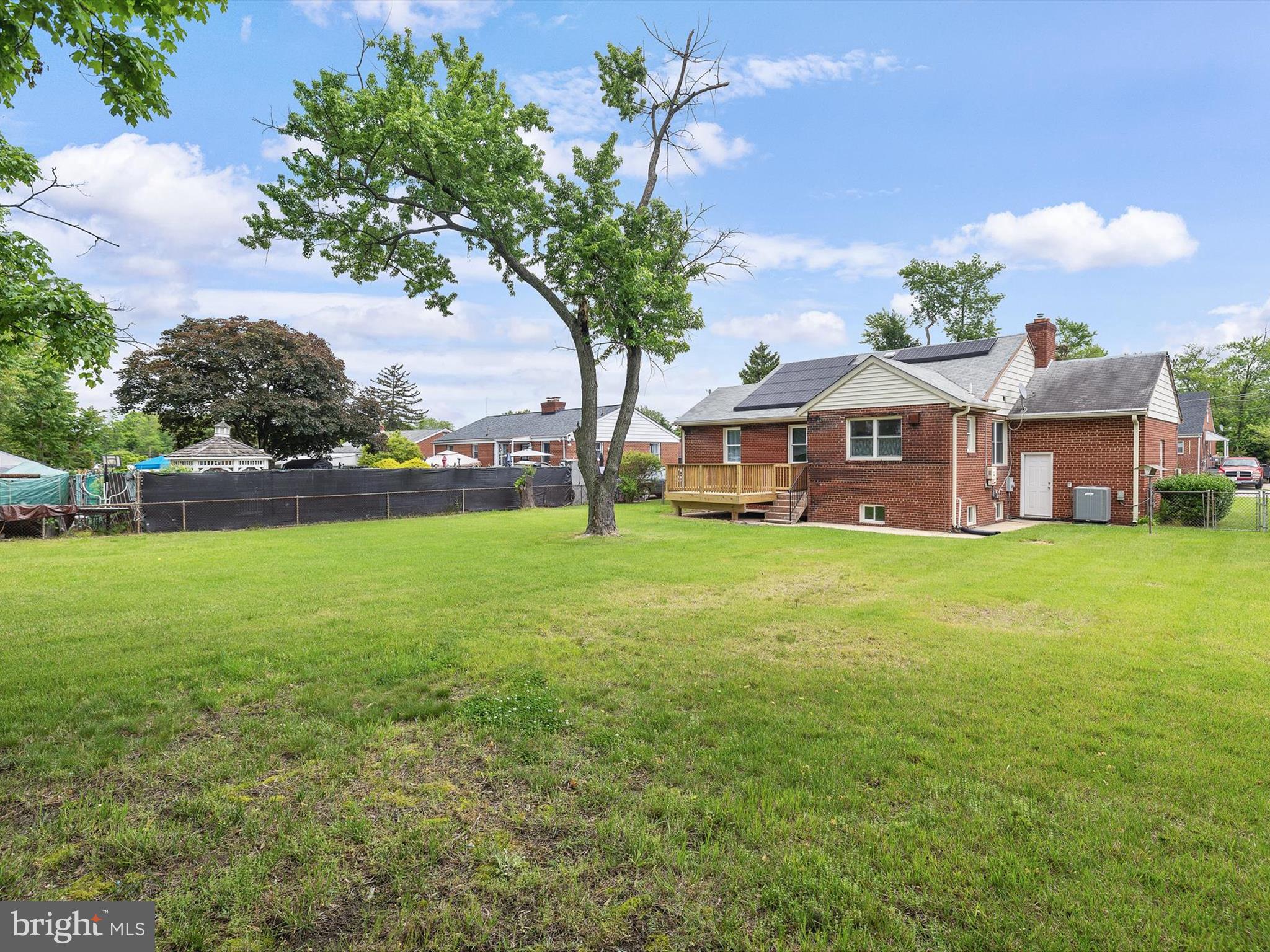 GORDONS CORNER - Residential