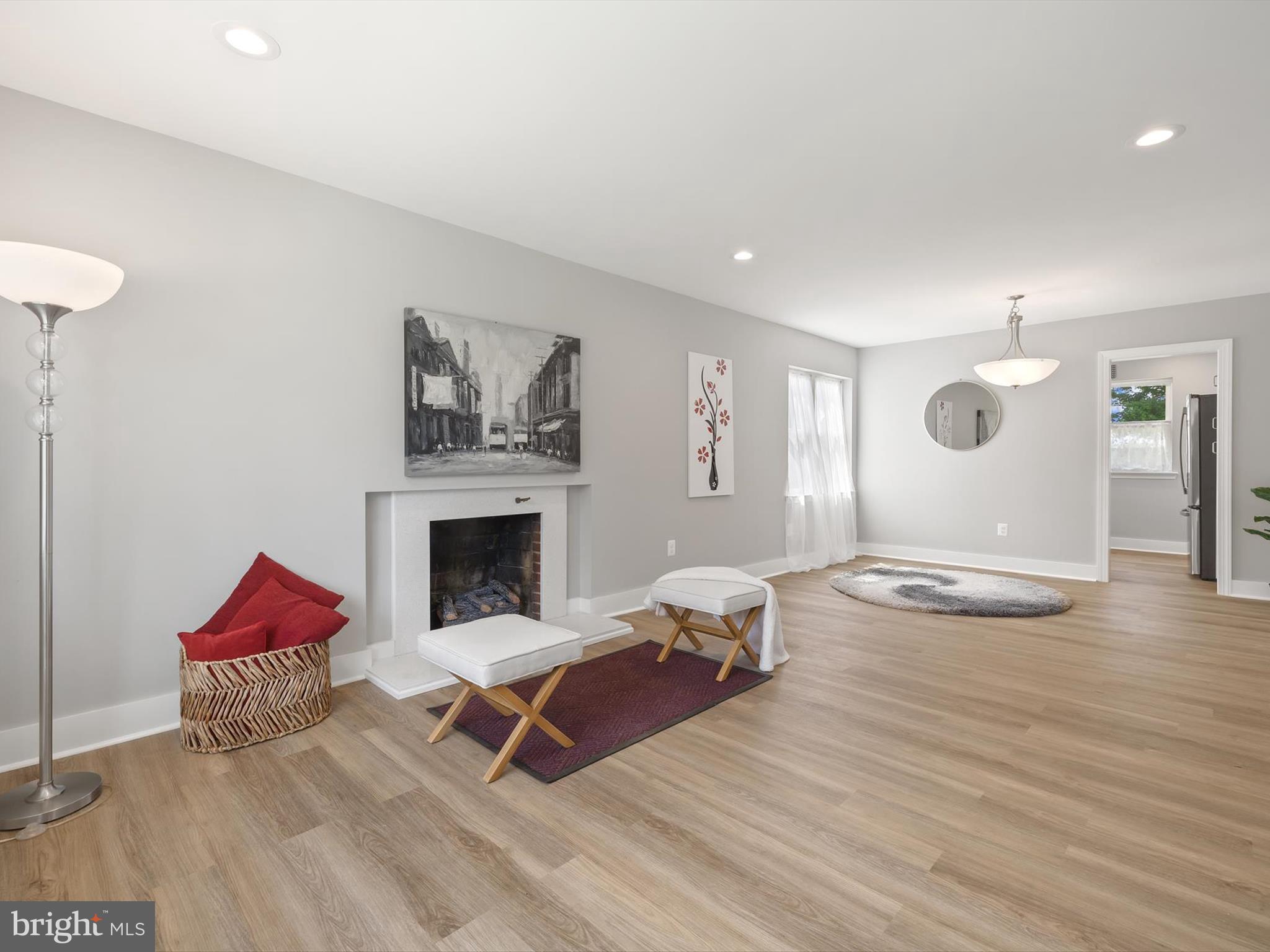 GORDONS CORNER - Residential