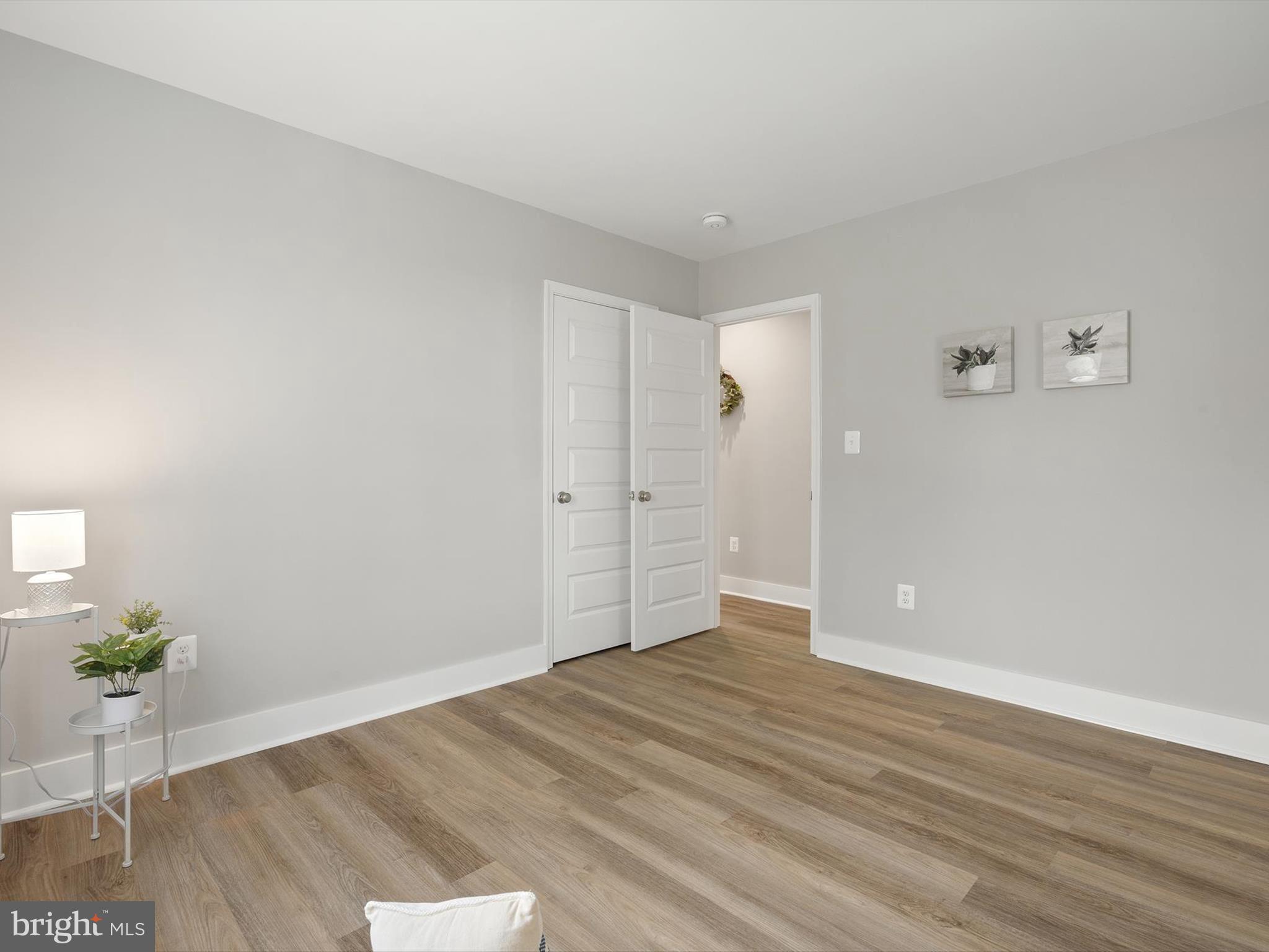 GORDONS CORNER - Residential