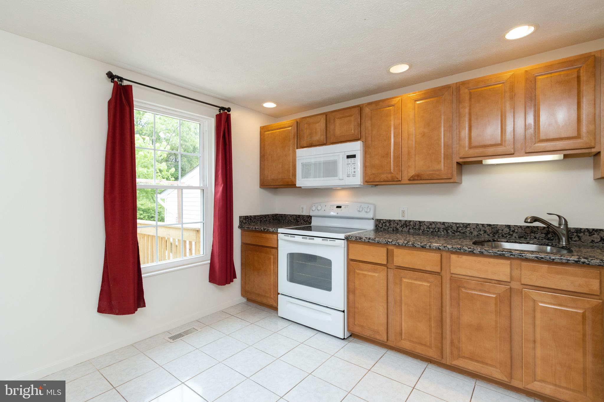 HILLTOP - Residential