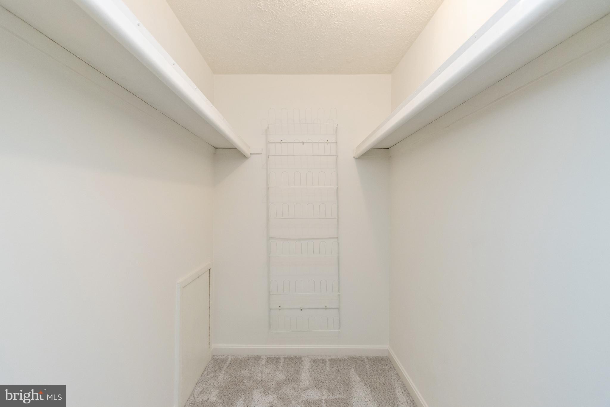 HILLTOP - Residential