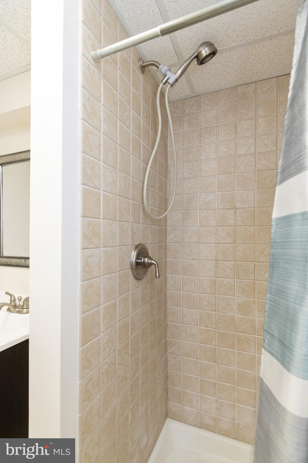 HILLTOP - Residential