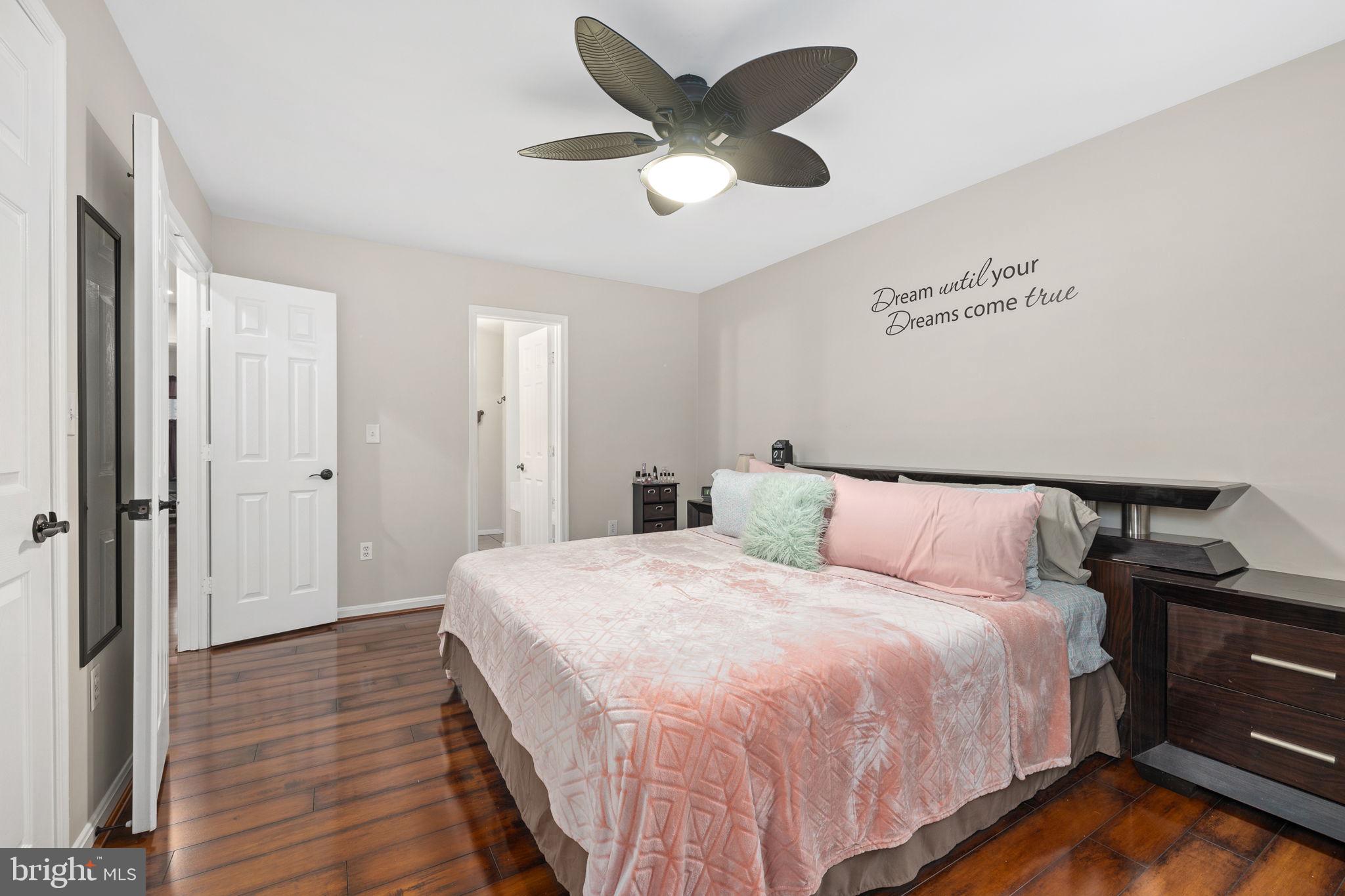 WOODMONT - Residential