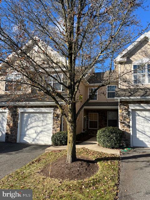 COUNTRY MEADOWS - Residential Lease