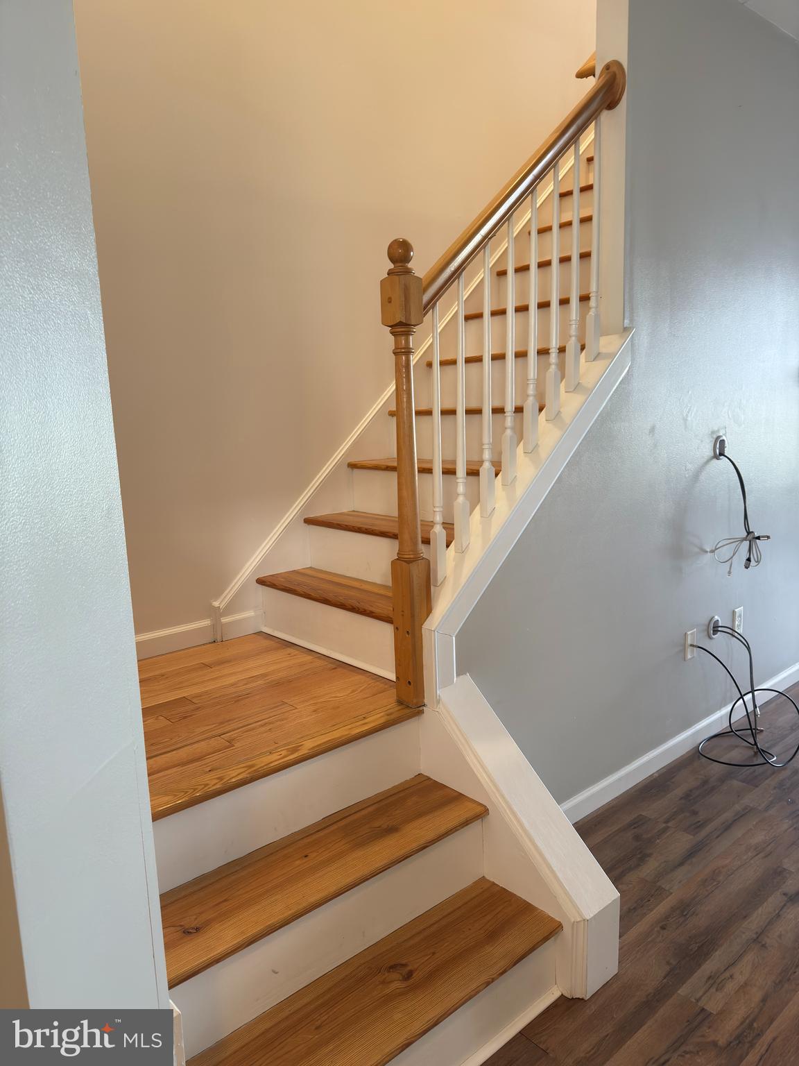 COUNTRY MEADOWS - Residential Lease