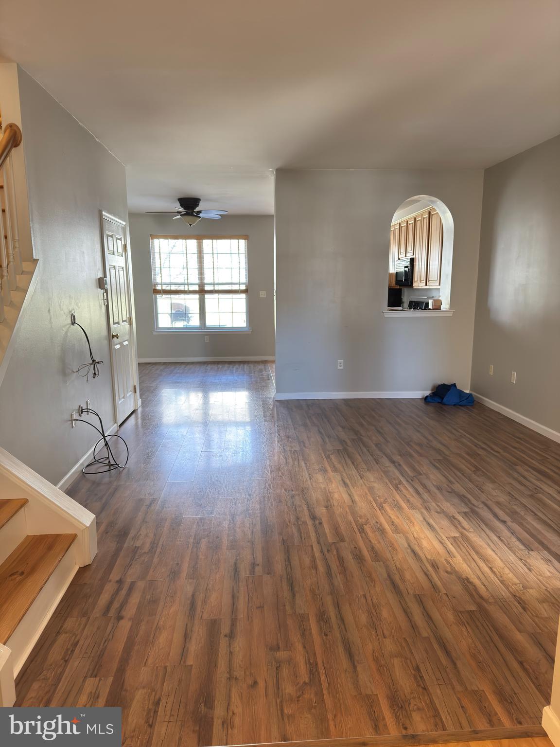 COUNTRY MEADOWS - Residential Lease