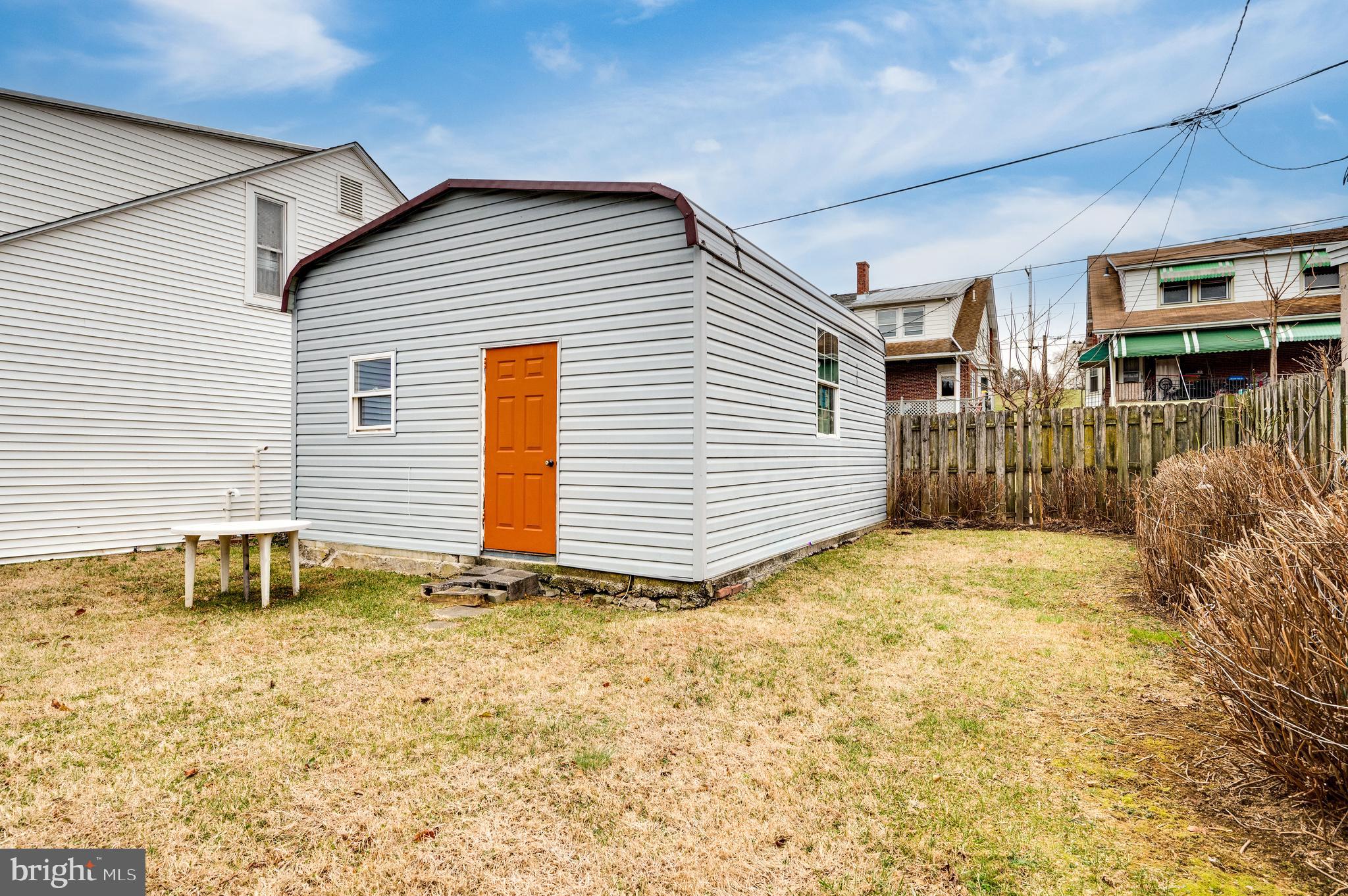 FAIRVIEW - Residential