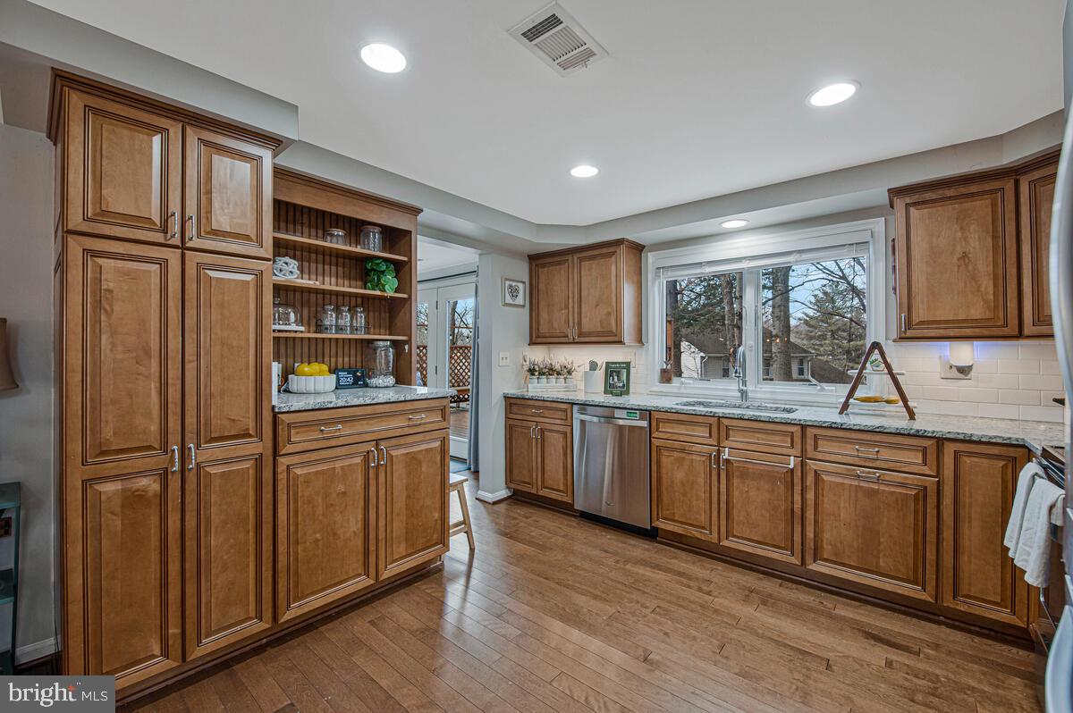 VILLAGE OF KINGS CONTRIVANCE - Residential