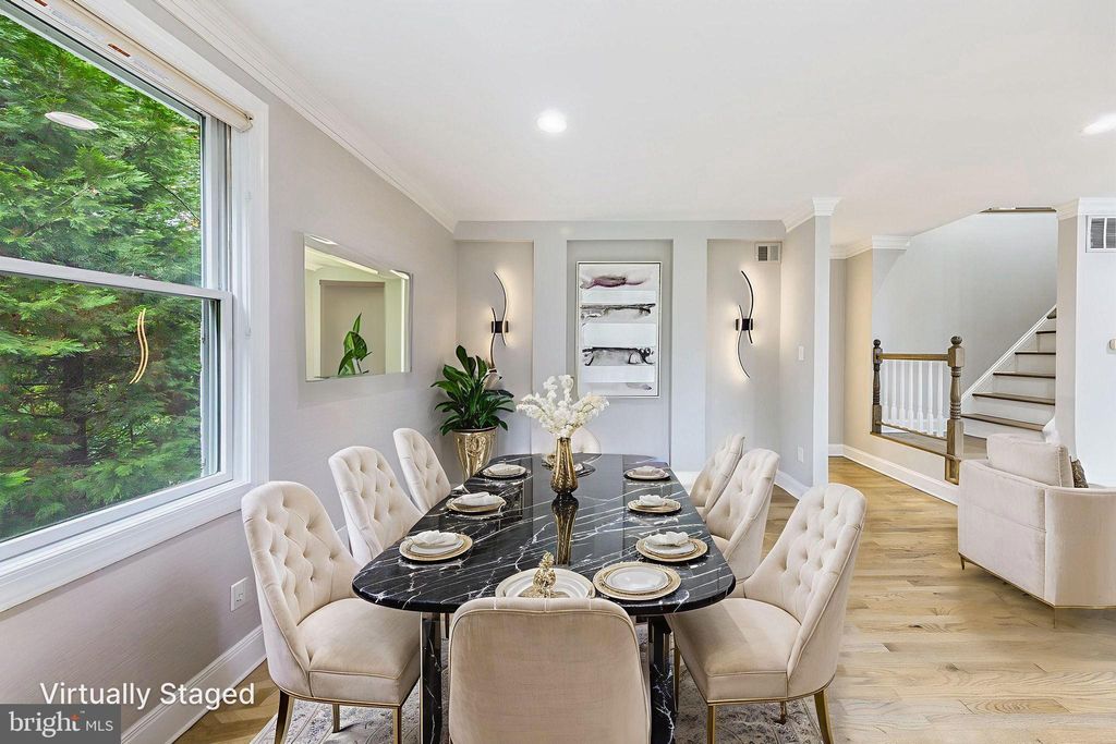 Photo of 4009 Estabrook Drive, ANNANDALE, VA 22003 (MLS # VAFX2263114)