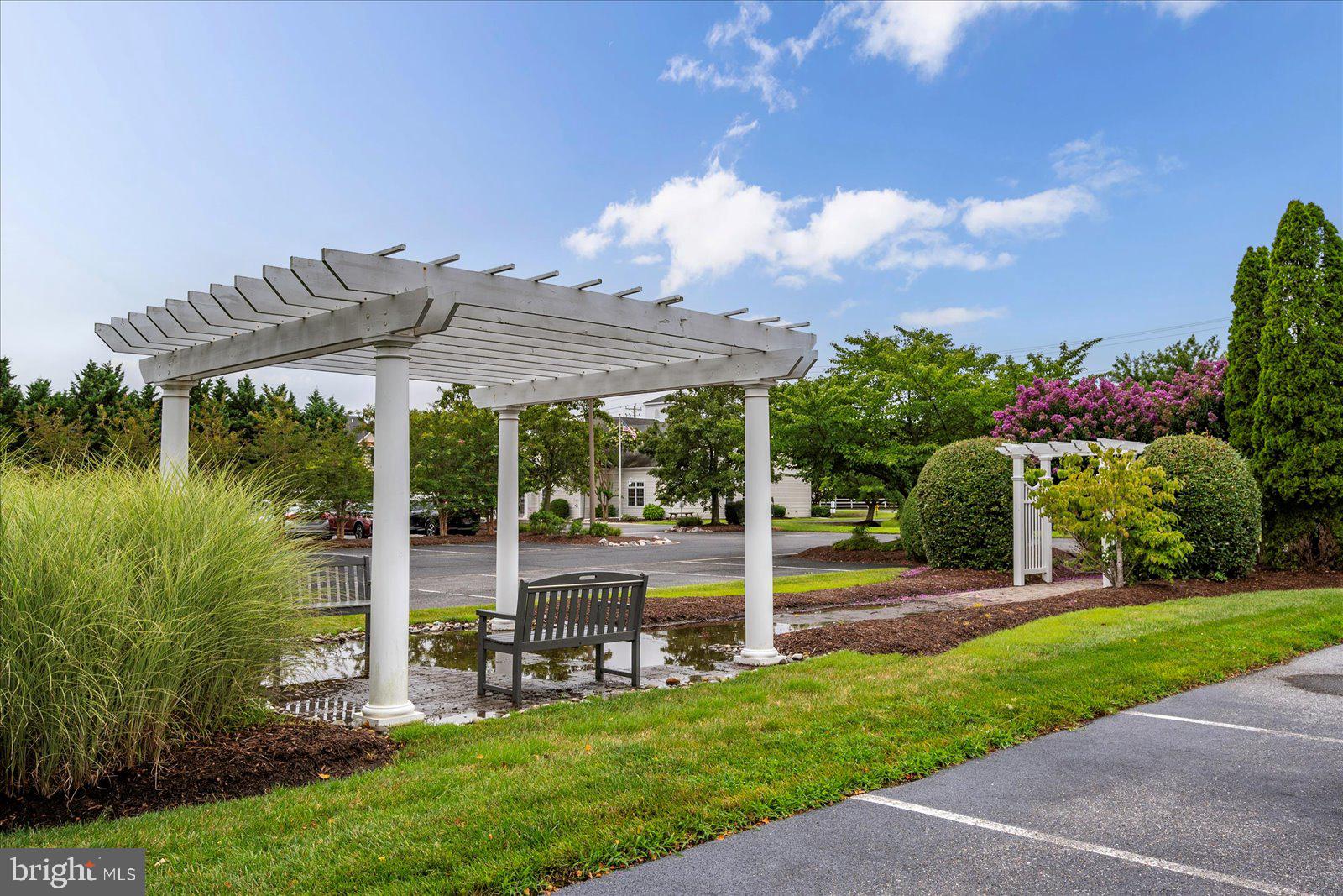 CEDAR BAY - Residential