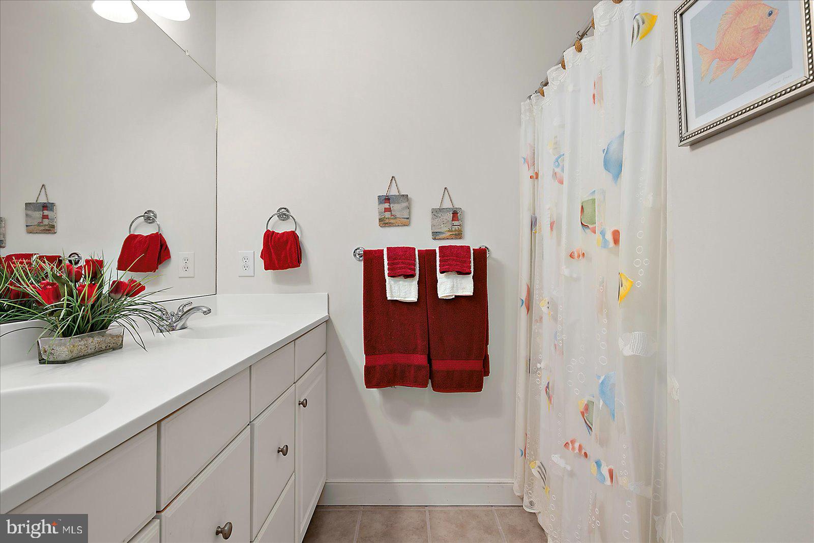 CEDAR BAY - Residential