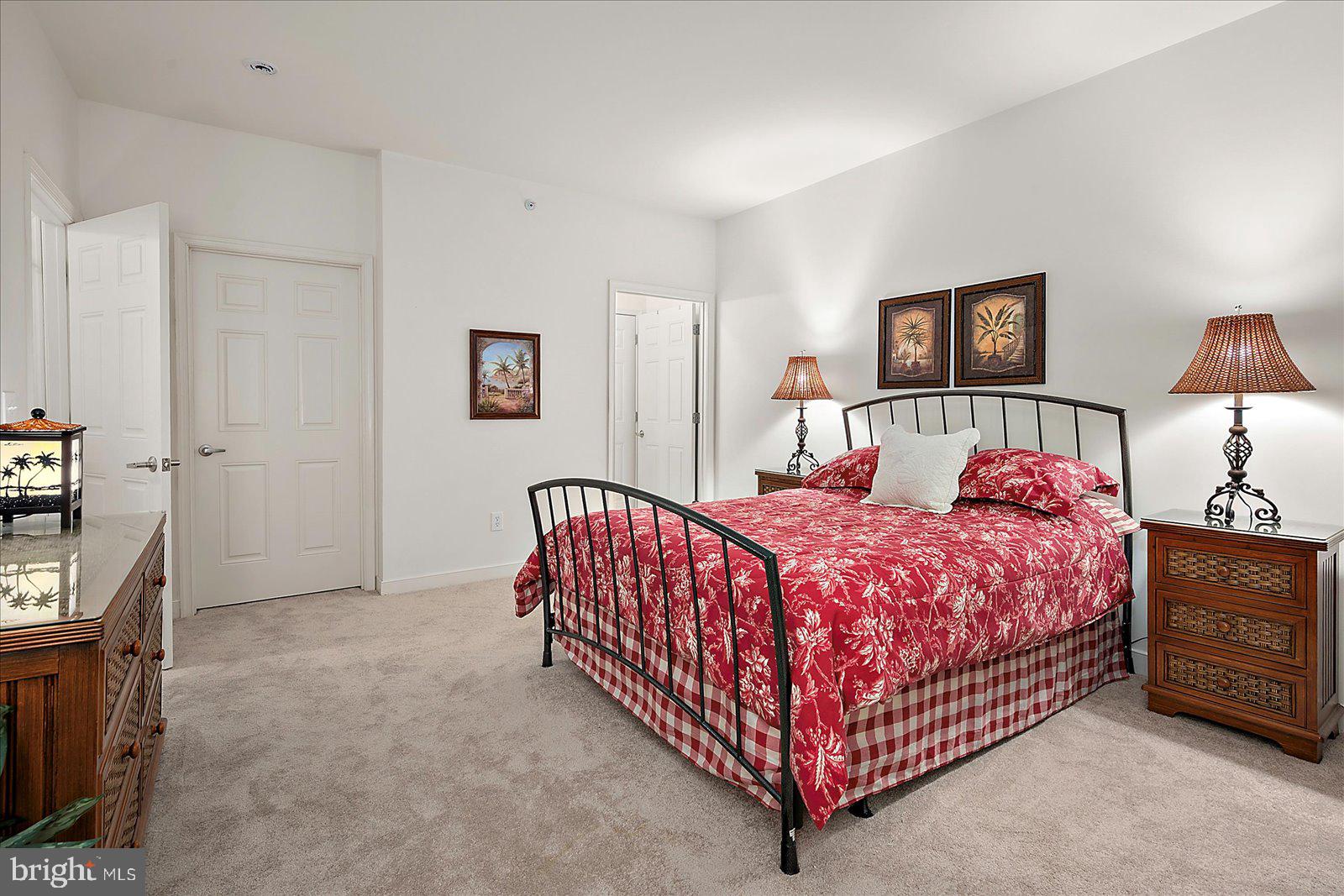 CEDAR BAY - Residential