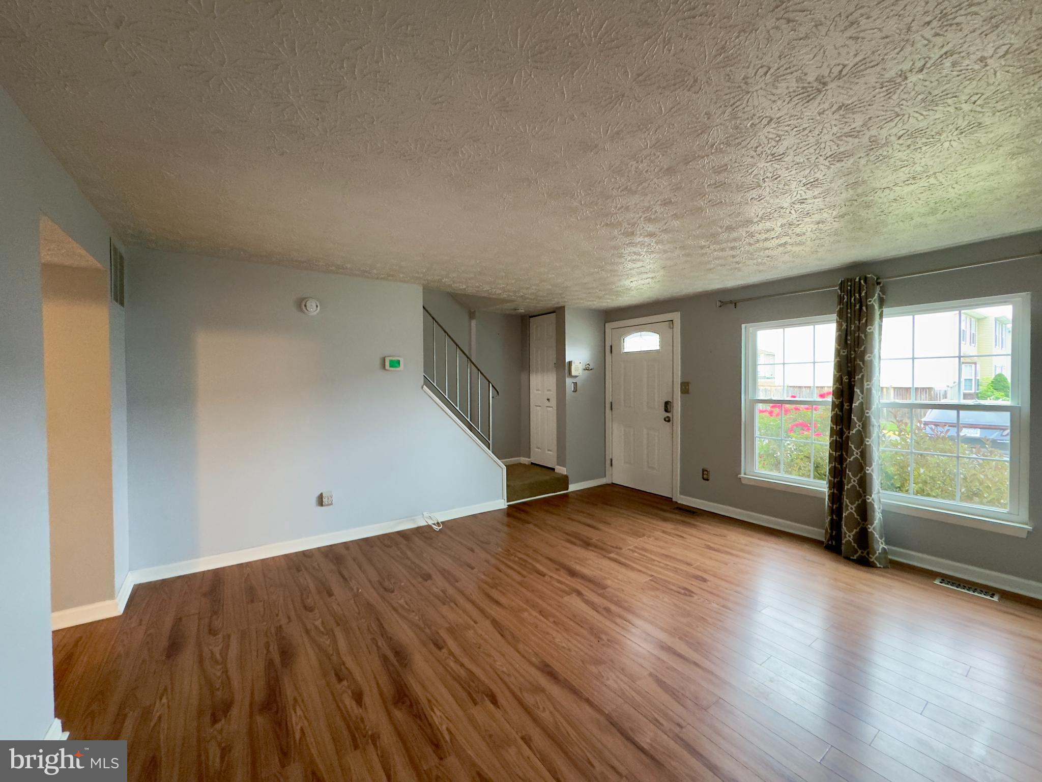 MIDDLE RIVER - Residential Lease