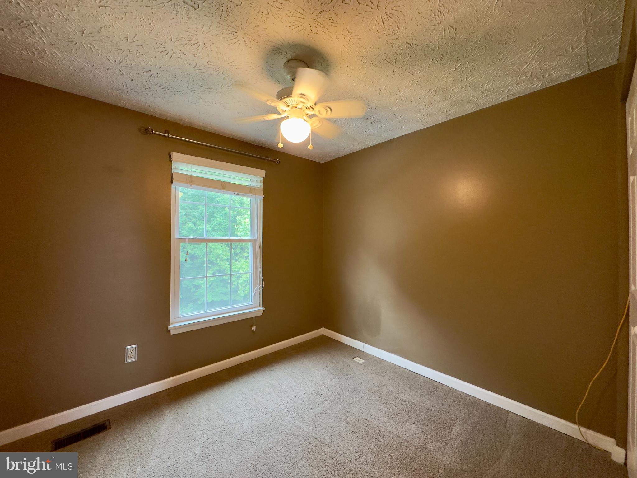 MIDDLE RIVER - Residential Lease