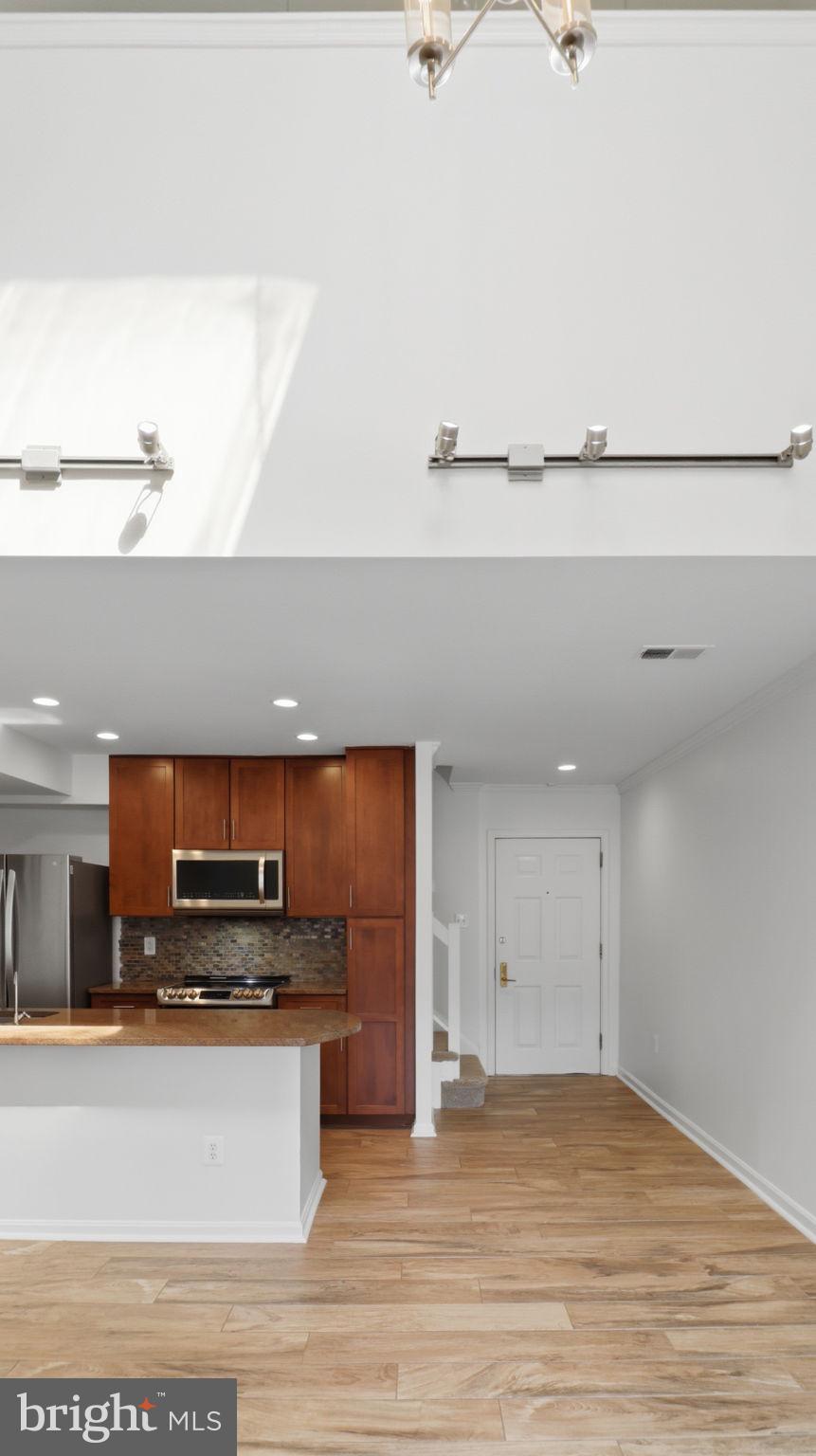 SUMMERWALK - Residential