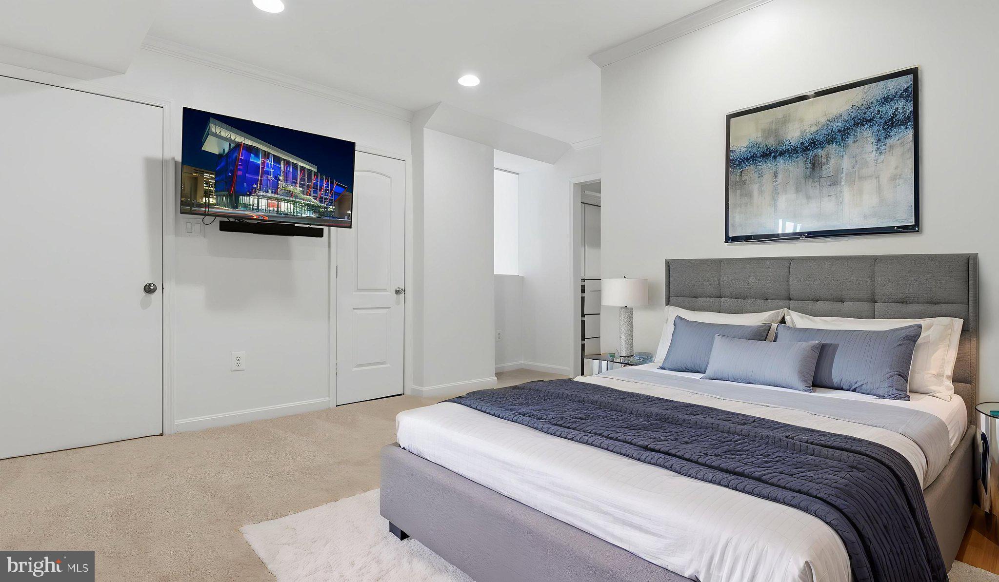 SUMMERWALK - Residential