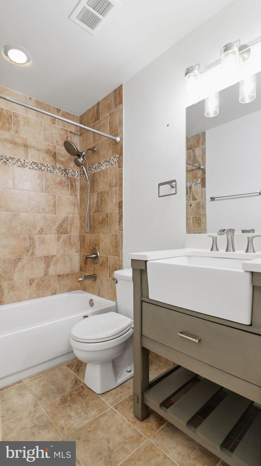 SUMMERWALK - Residential