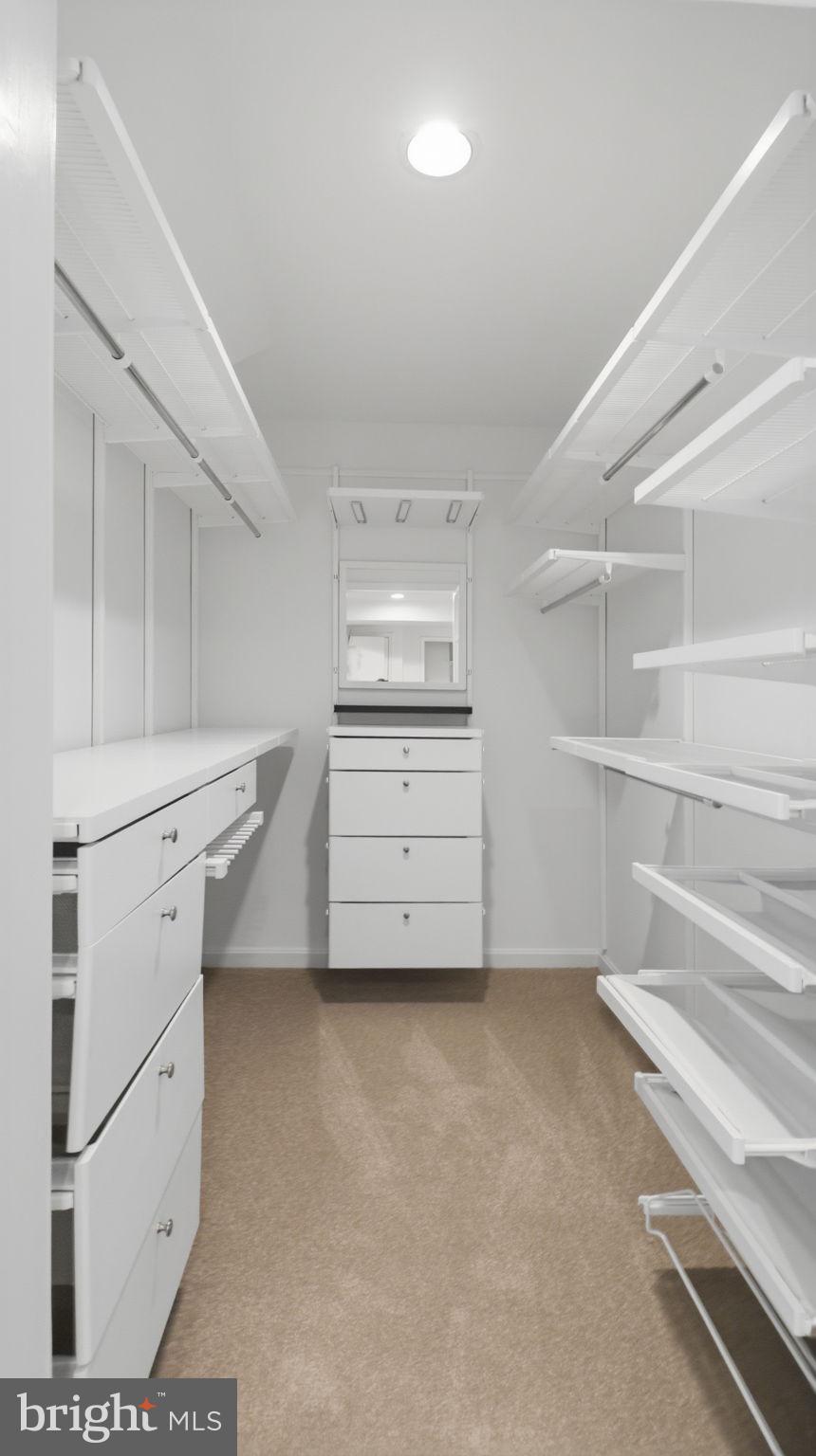 SUMMERWALK - Residential