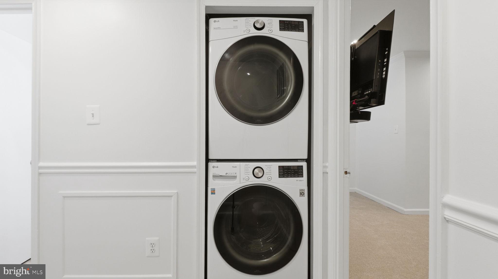 SUMMERWALK - Residential