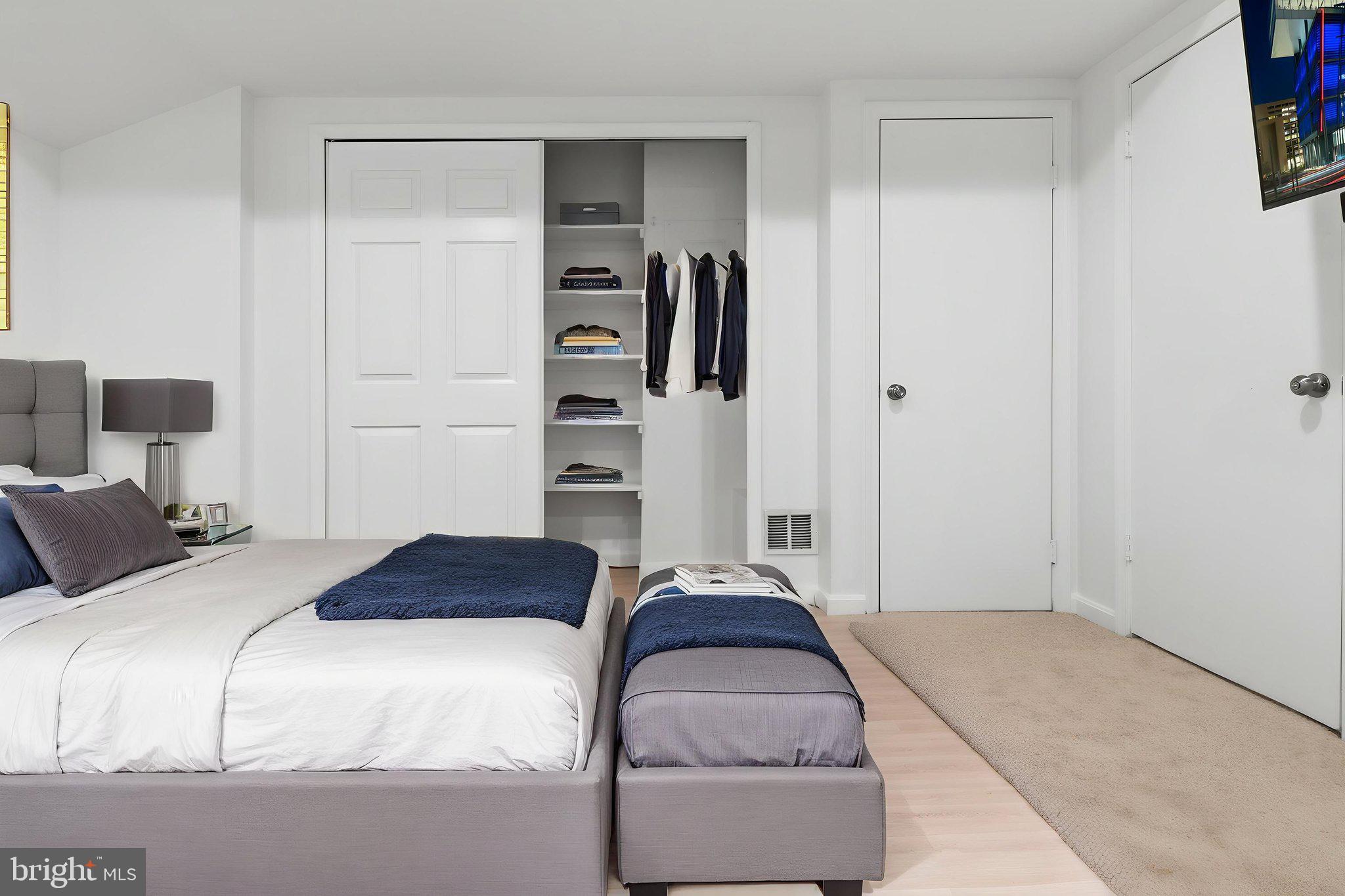 SUMMERWALK - Residential