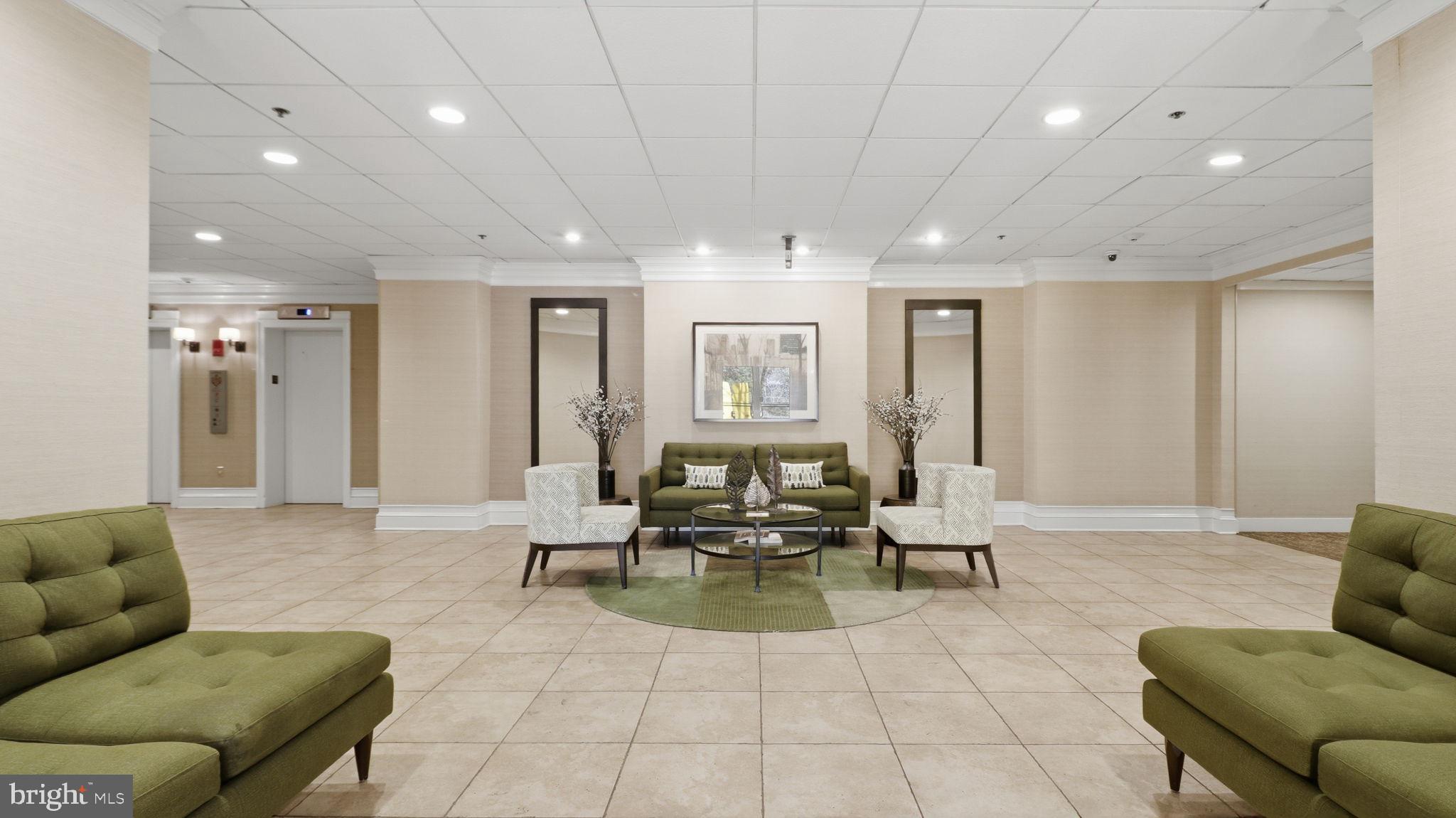 SUMMERWALK - Residential