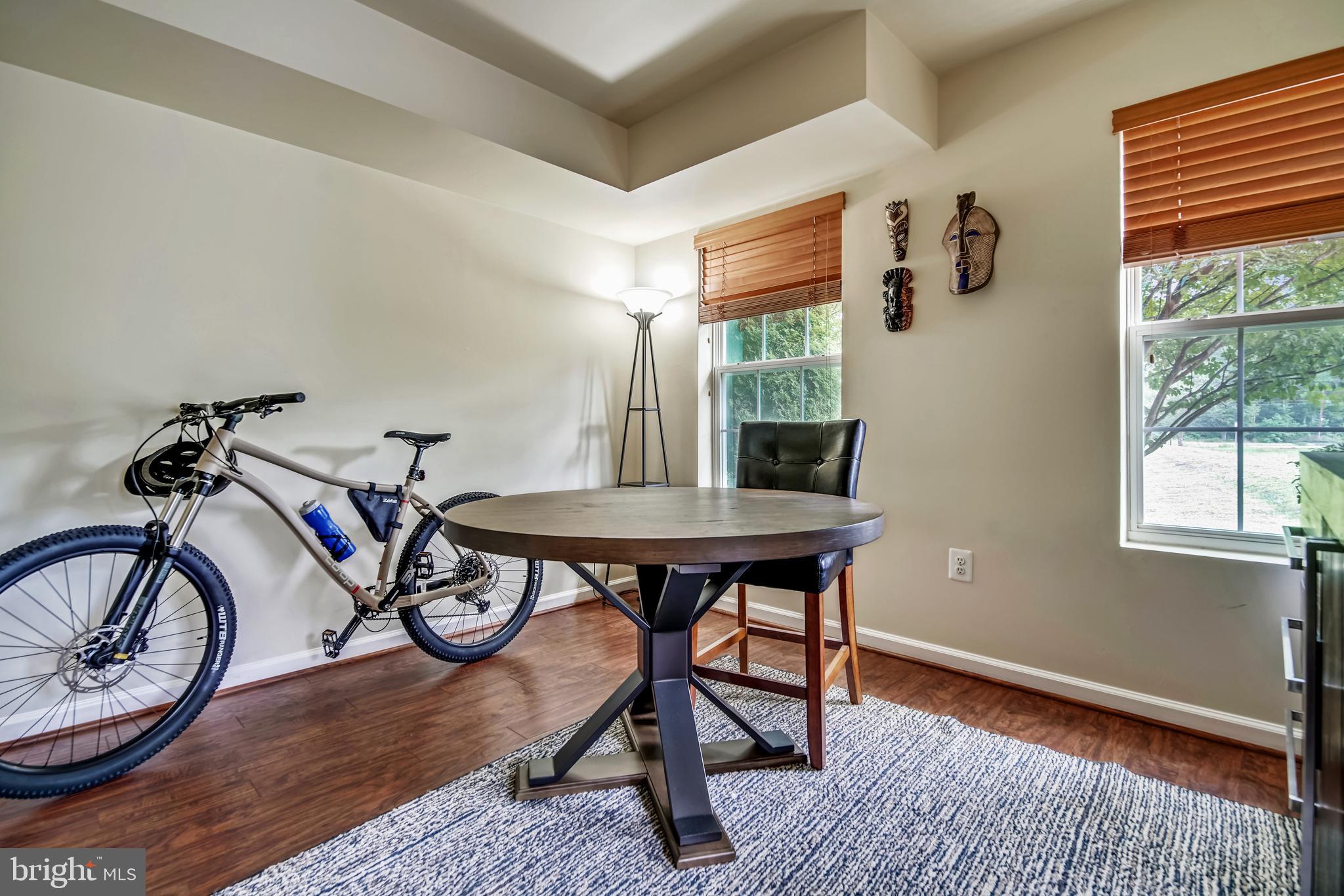 CHELSEA MANOR - Residential