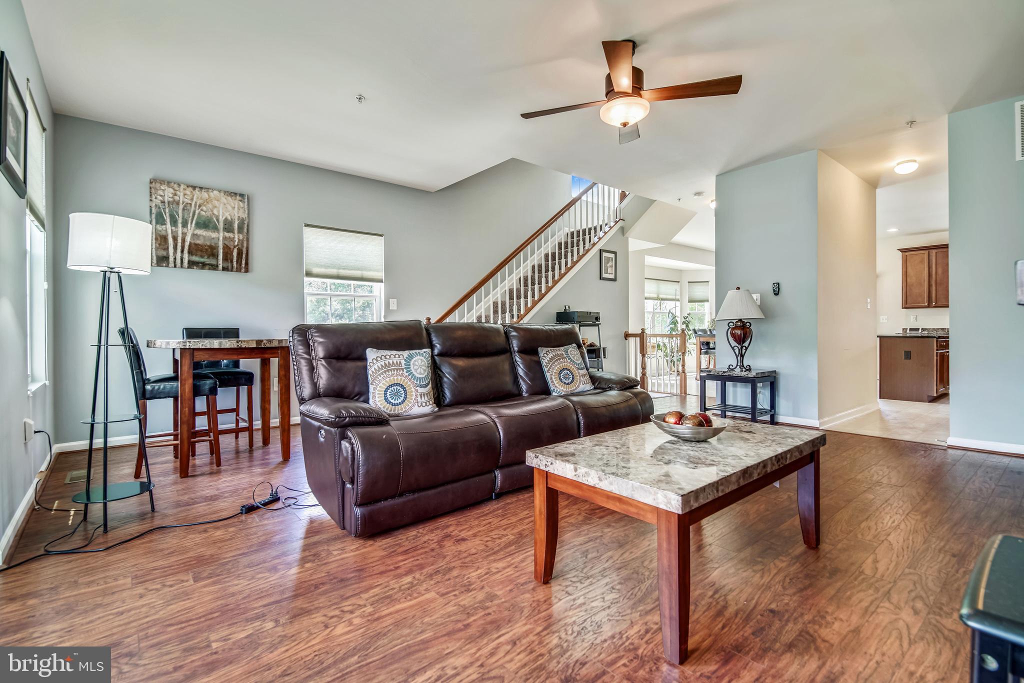 CHELSEA MANOR - Residential