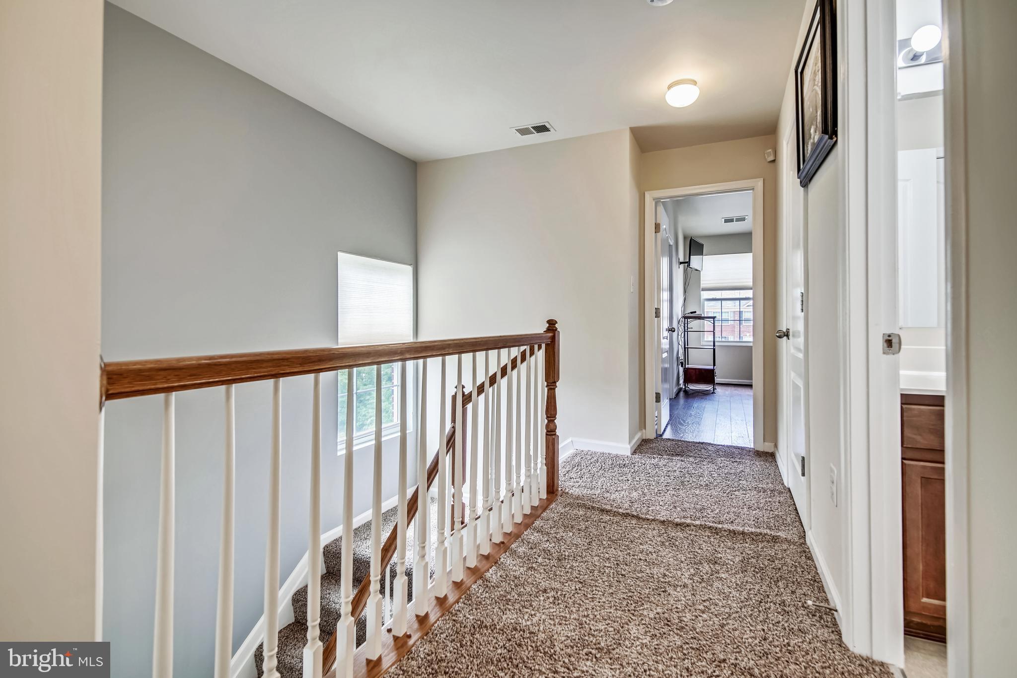 CHELSEA MANOR - Residential