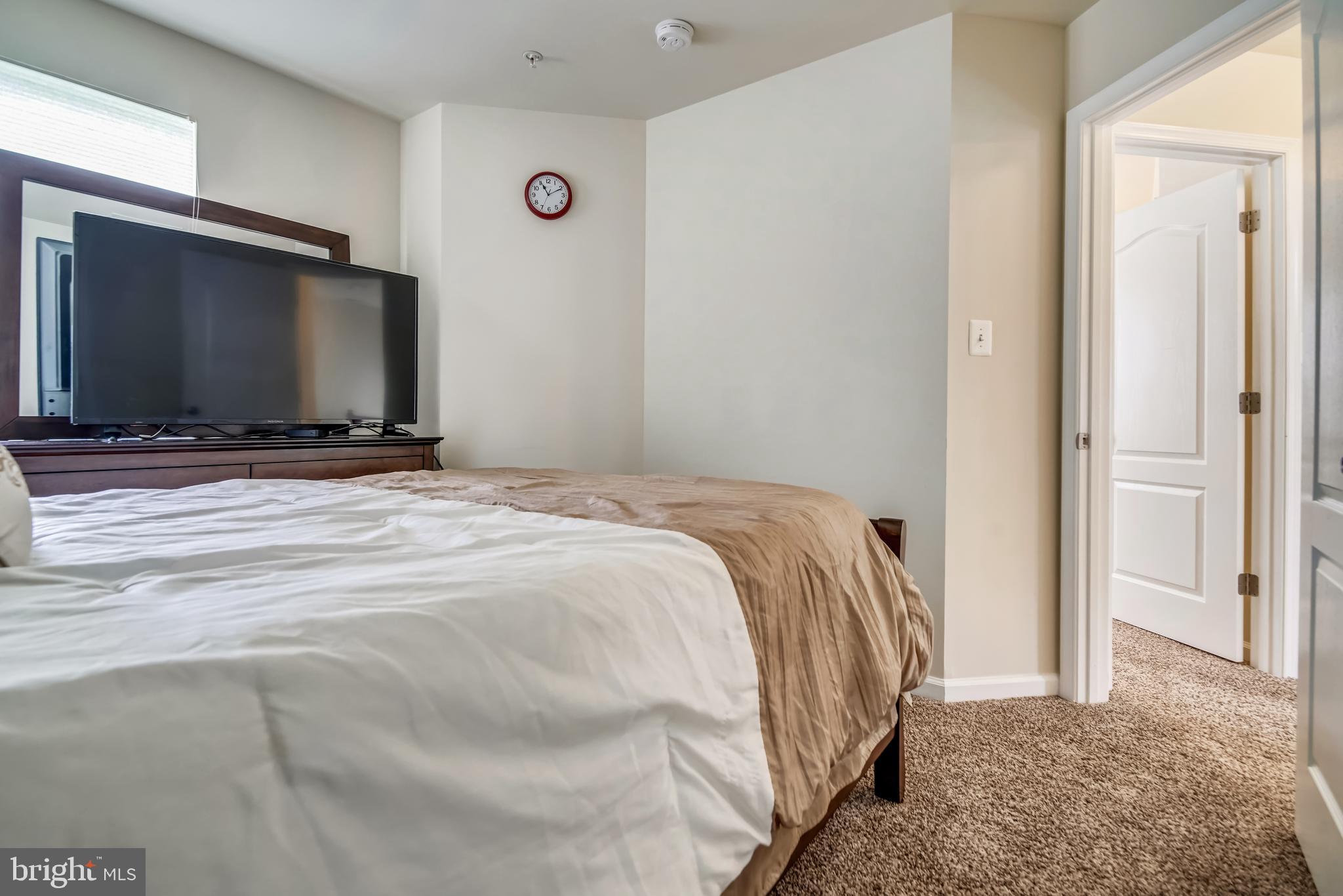 CHELSEA MANOR - Residential