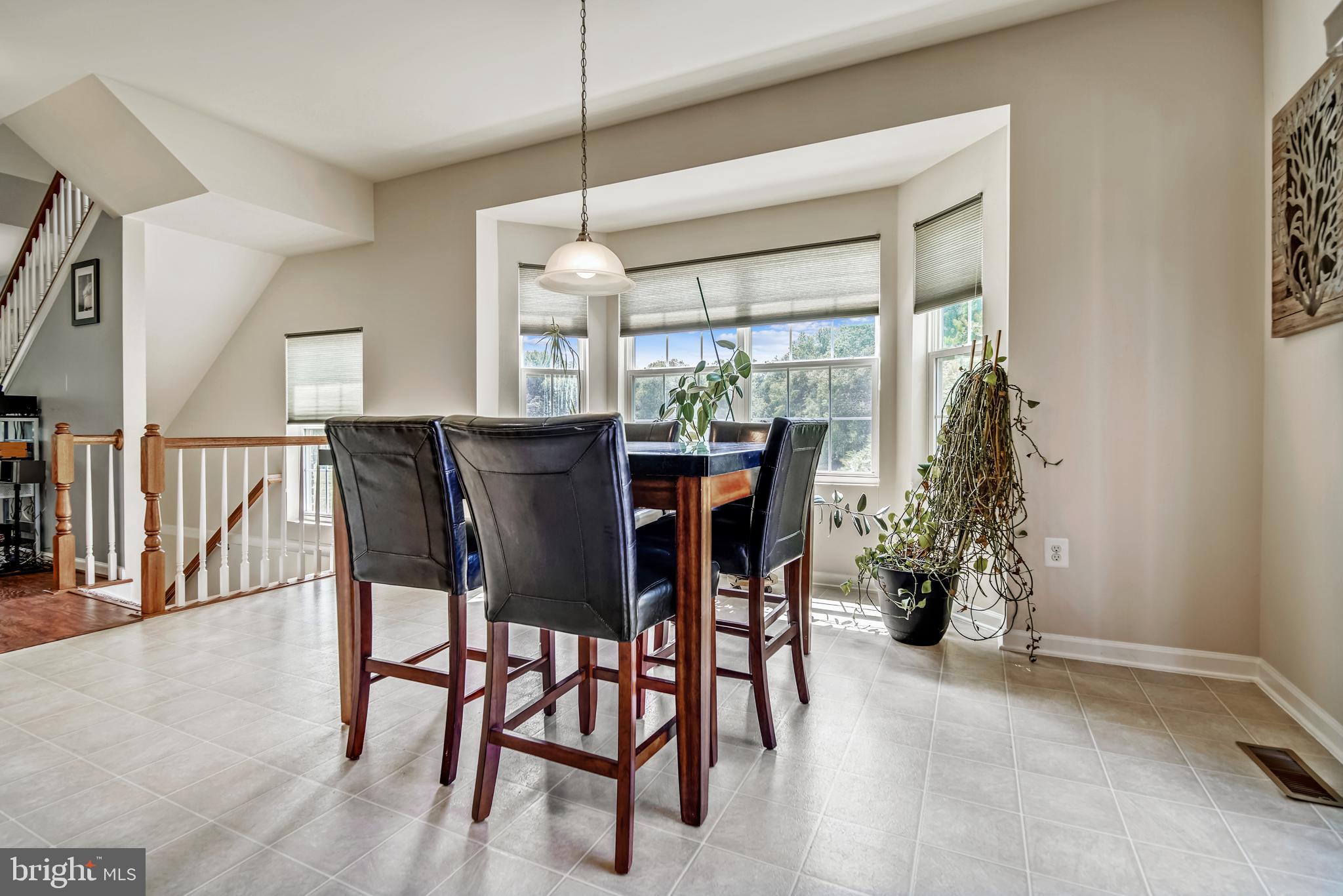 CHELSEA MANOR - Residential