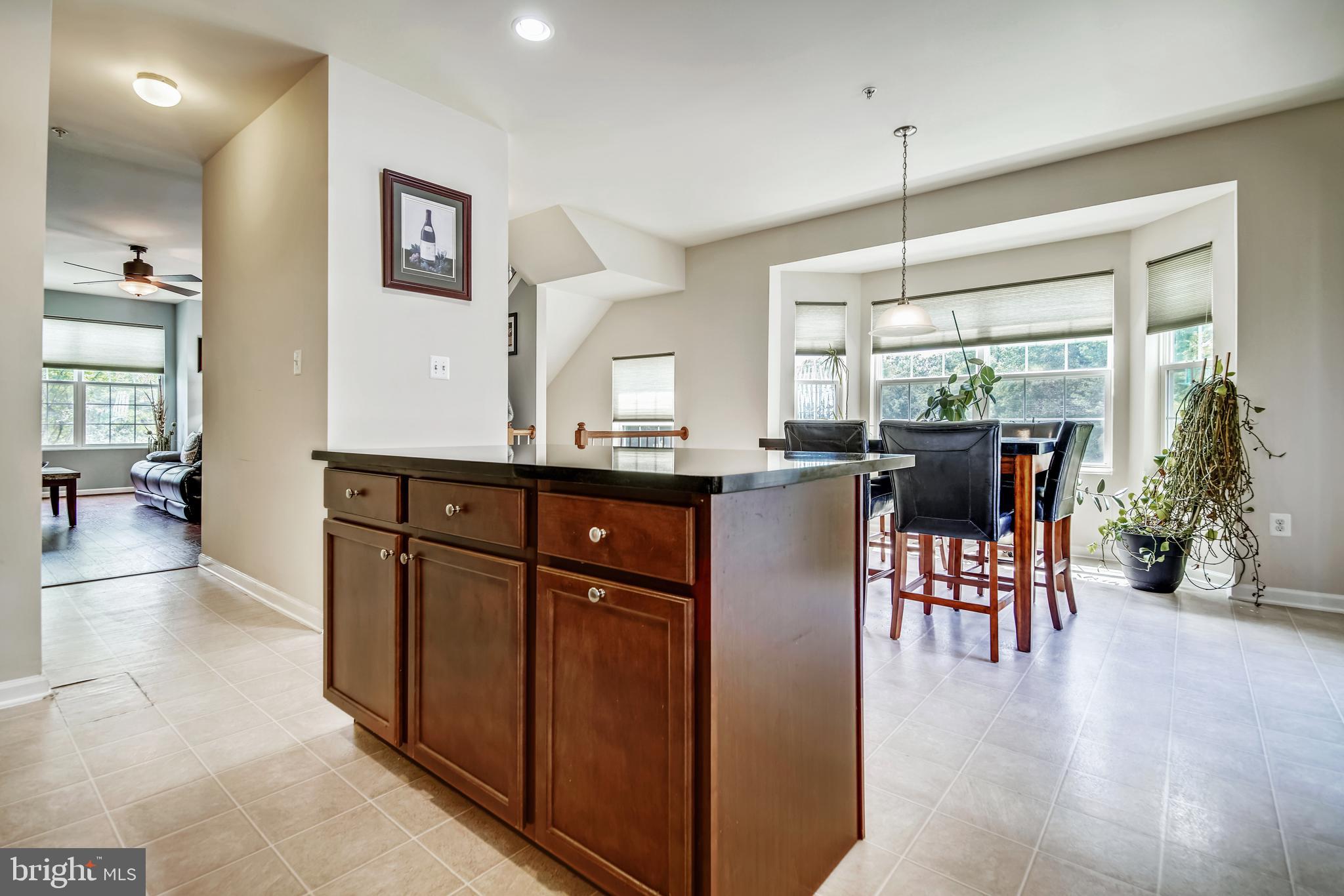 CHELSEA MANOR - Residential