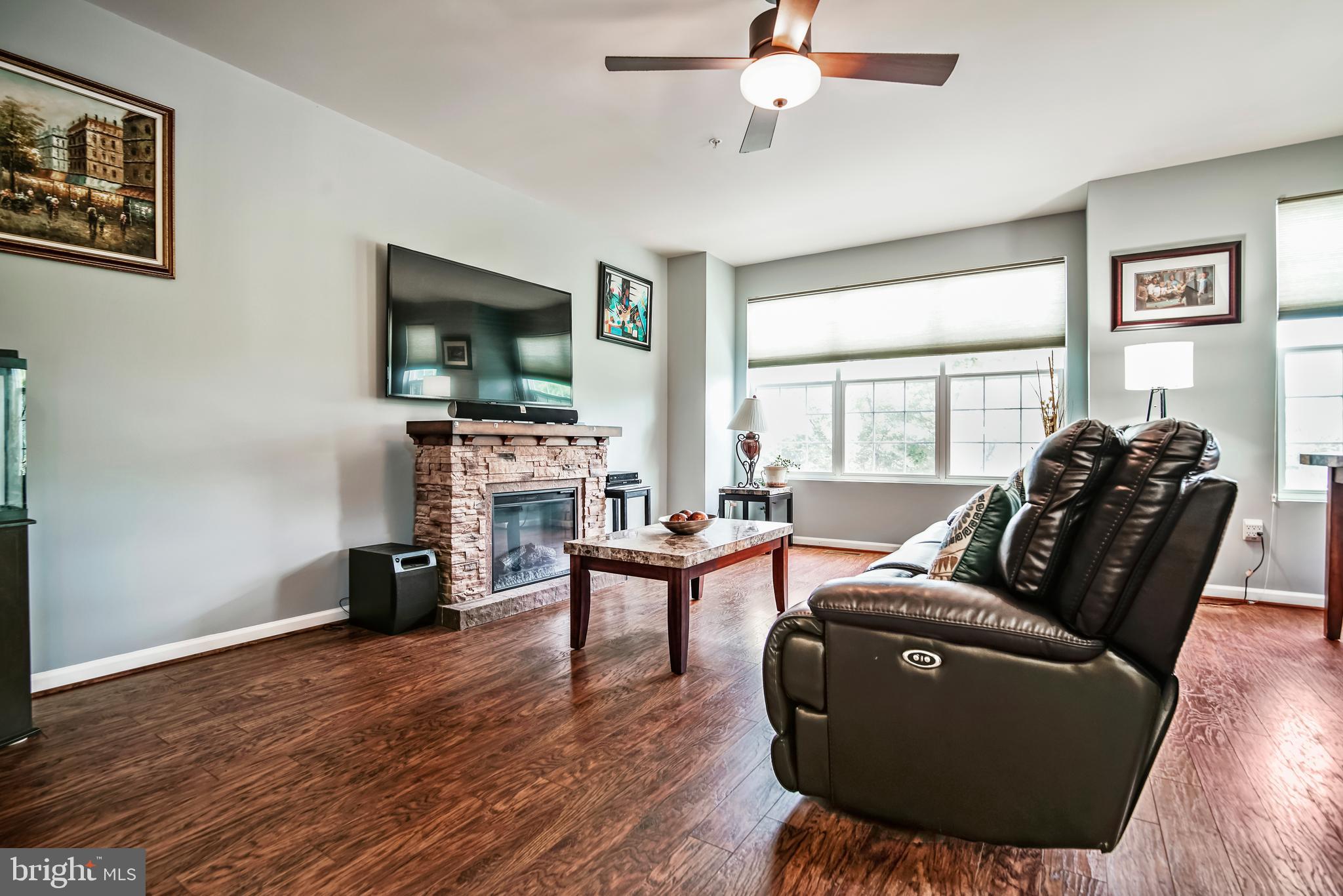 CHELSEA MANOR - Residential