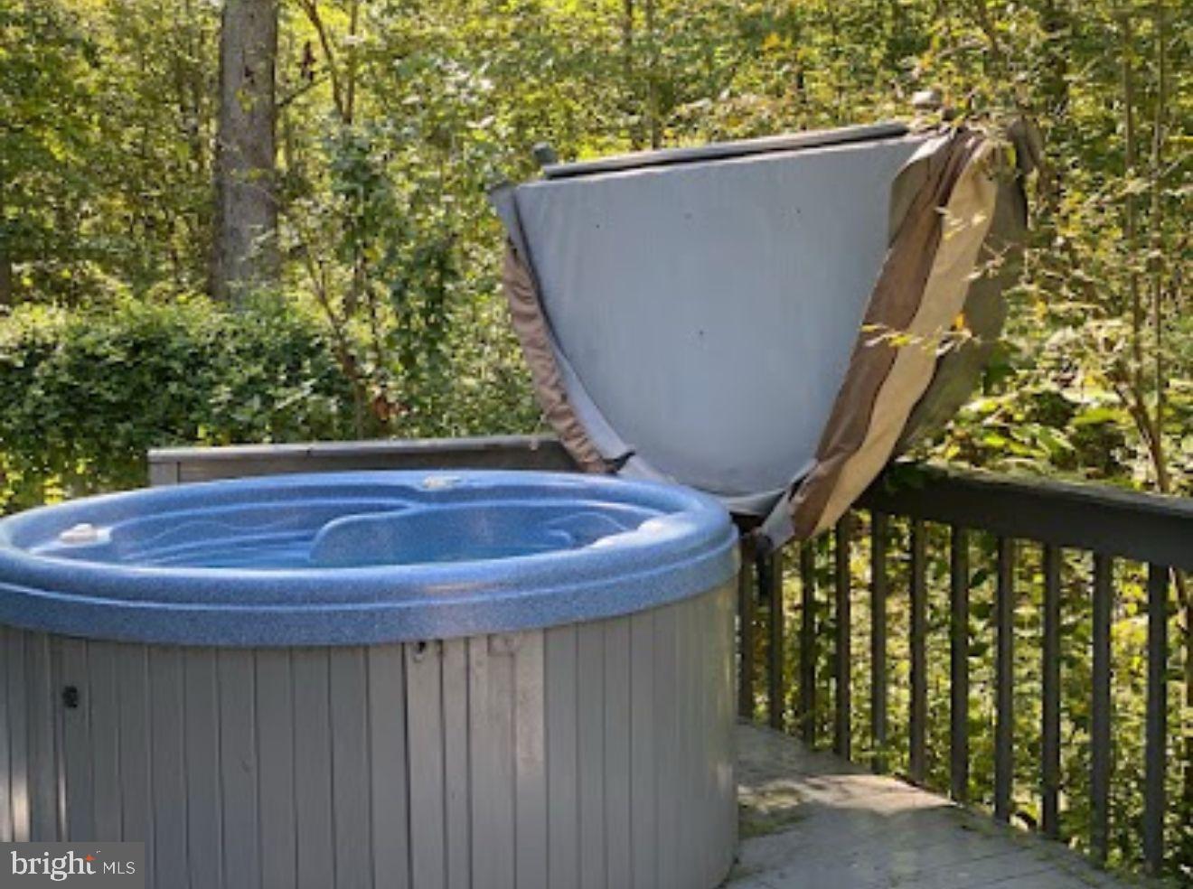 SAW CREEK ESTATES - Residential